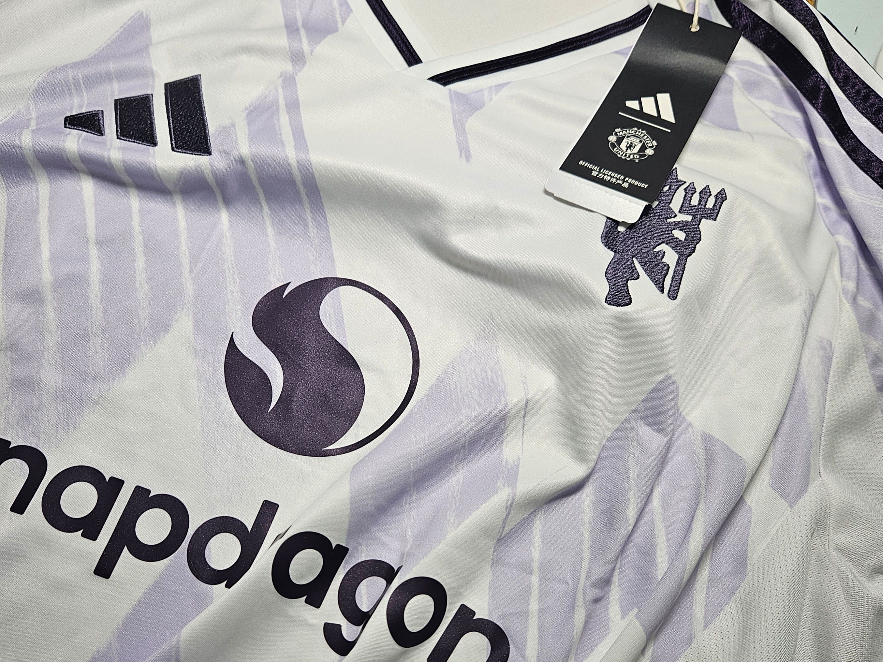 Adidas Manchester United 2025/26 Away Jersey White - KR Sizing (Non Marking Ver.) 착용 스타일