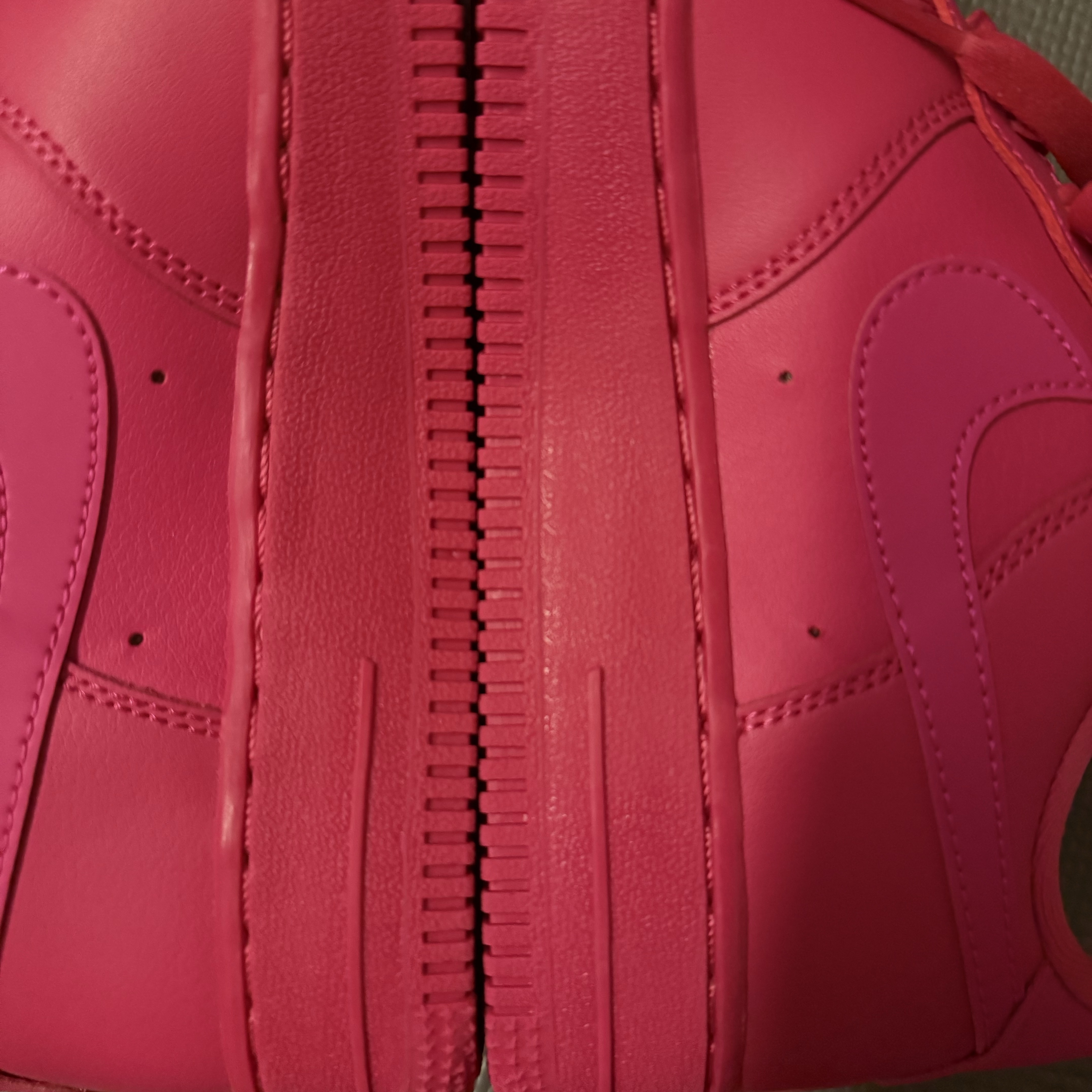 (W) Nike Air Force 1 '07 Fireberry Fierce Pink 착용 스타일