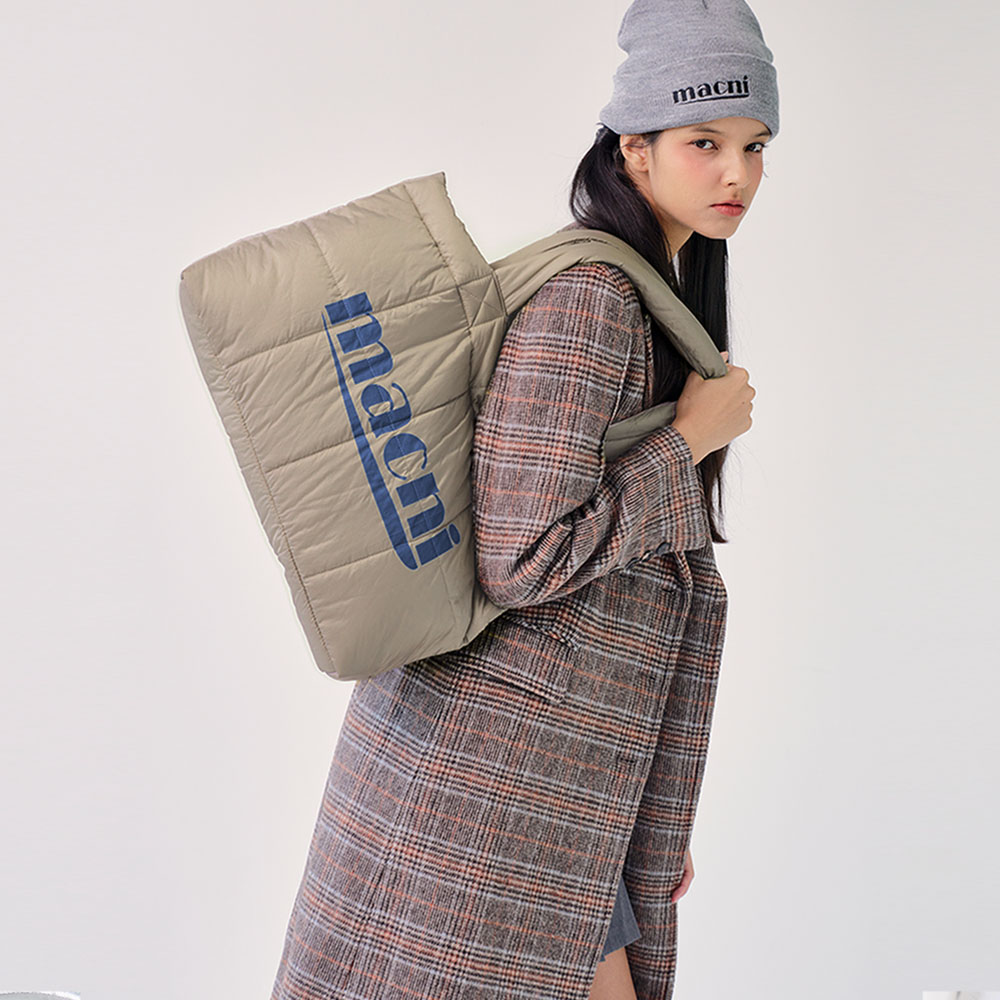 마크니 패디드 숄더백 카키베이지(MACNI Padded Shoulder Bag Khaki Beige) - 4