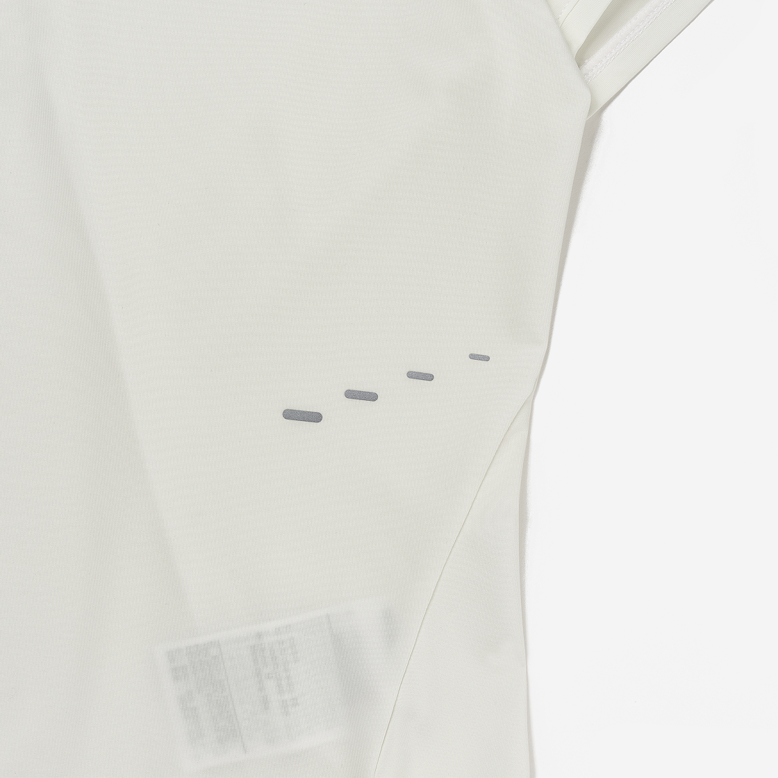 (W) 나이키 스위프트 드라이핏 숏슬리브 러닝 탑 세일 - 아시아((W) Nike Swift Dri-Fit Short Sleeve Running Top Sail - Asia) - 4