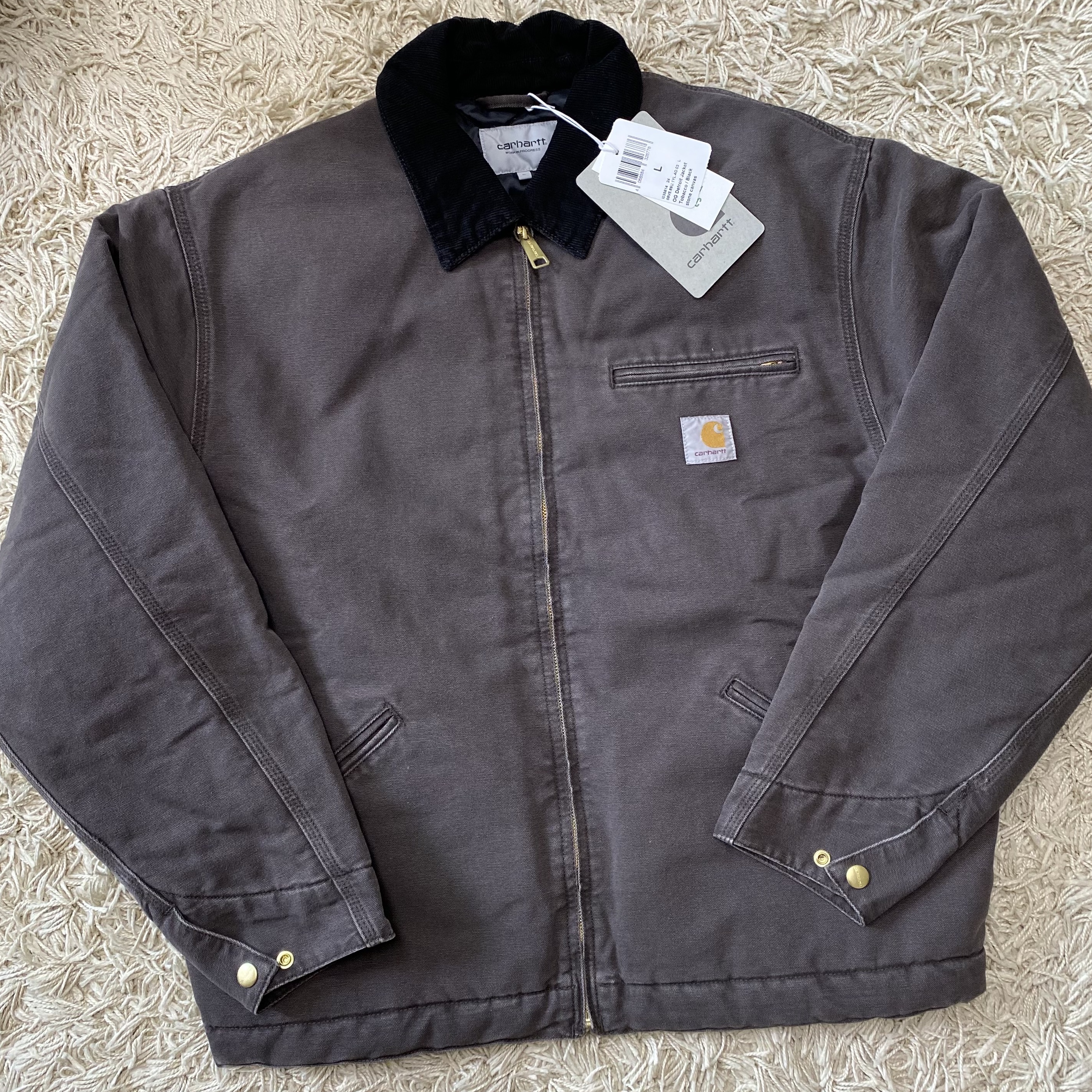 Carhartt WIP OG Detroit Jacket Tobacco Black 착용 스타일