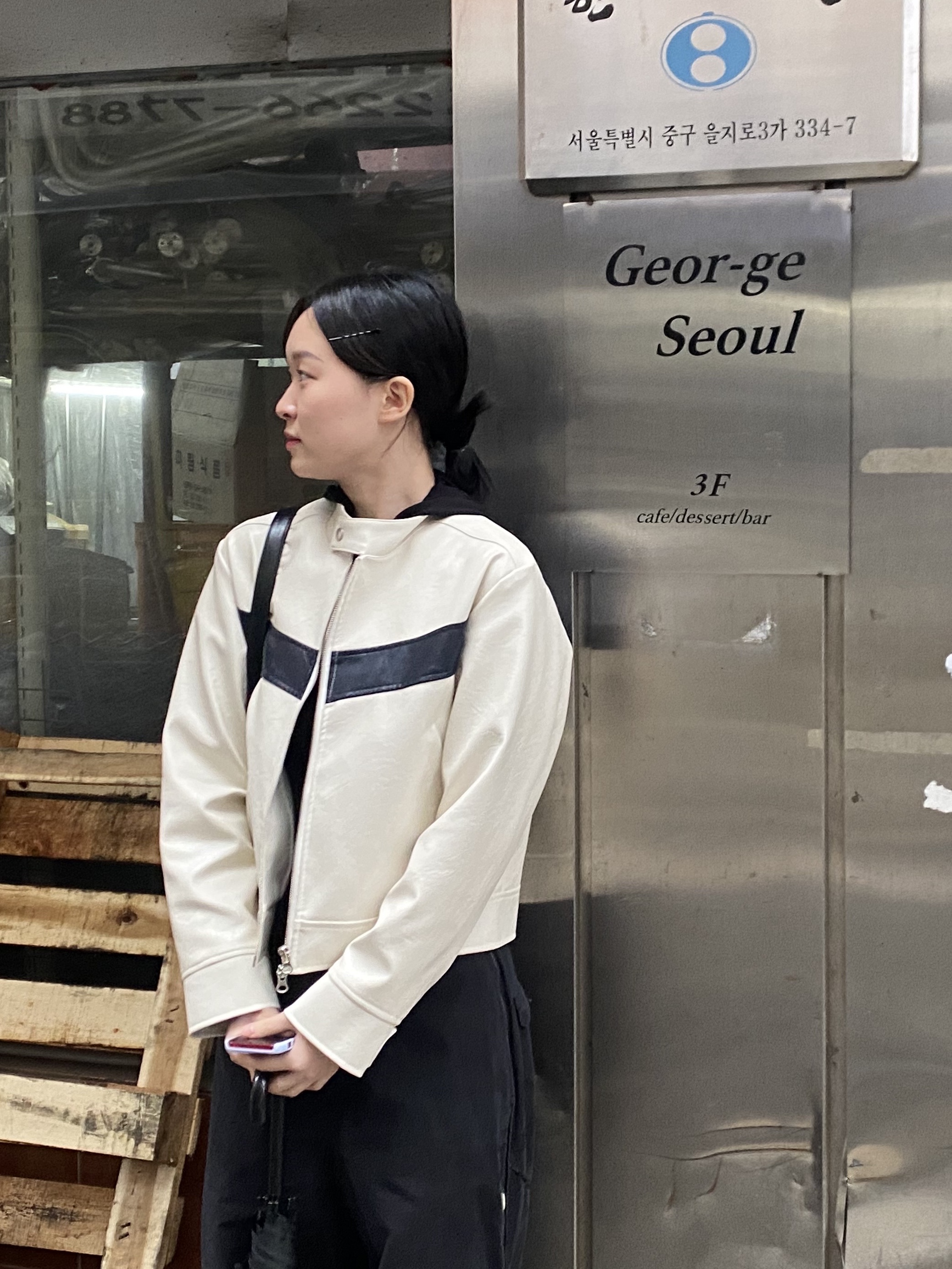 (W) Coyseio Strap Line Pants Black 착용 스타일 - 2