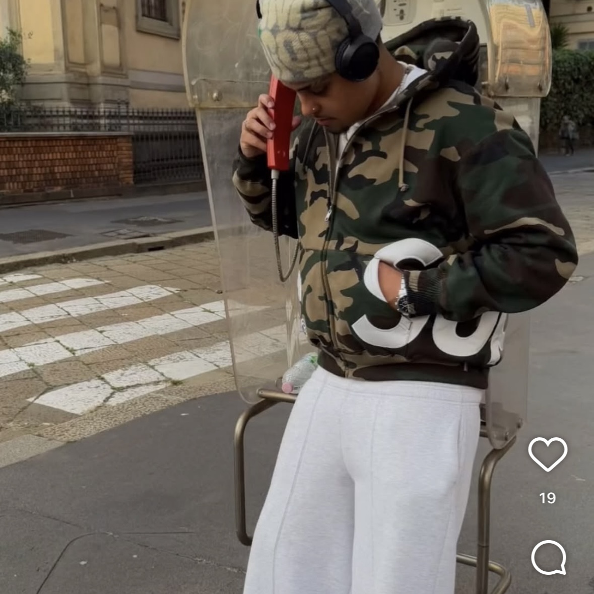 Supreme Big Logo Zip Up Hooded Sweatshirt Woodland Camo - 25SS 착용 스타일 - 1