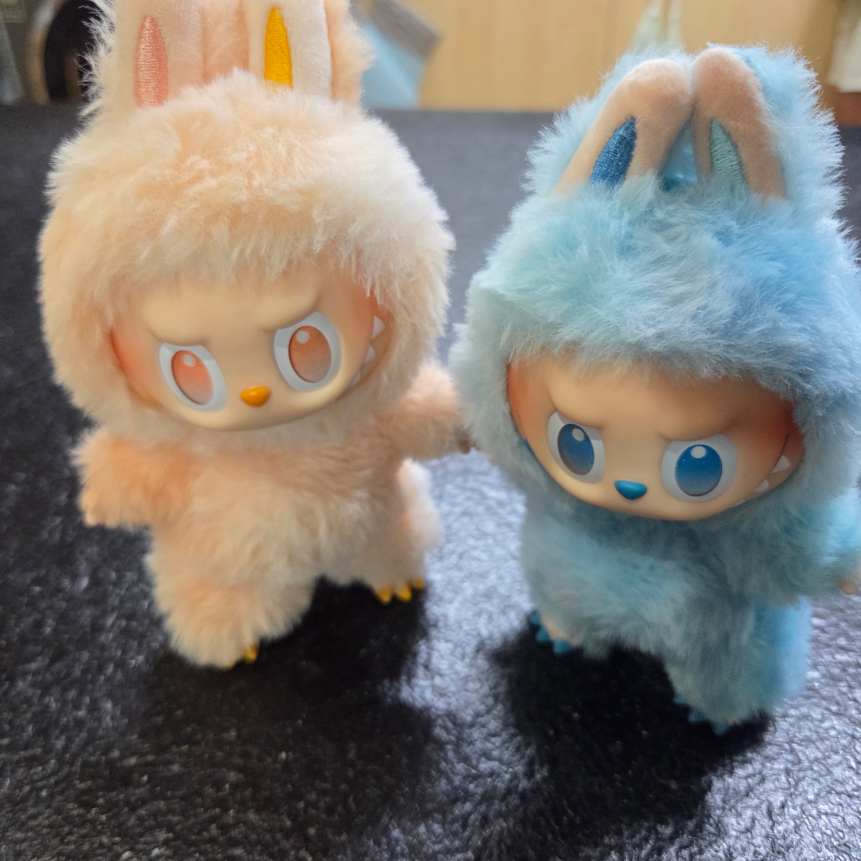 Pop Mart Labubu The Monsters Highlight Series Hope Keyring (Opened Case), Pop Mart Labubu The Monsters Highlight Series Happiness Keyring (Opened Case) 착용 스타일