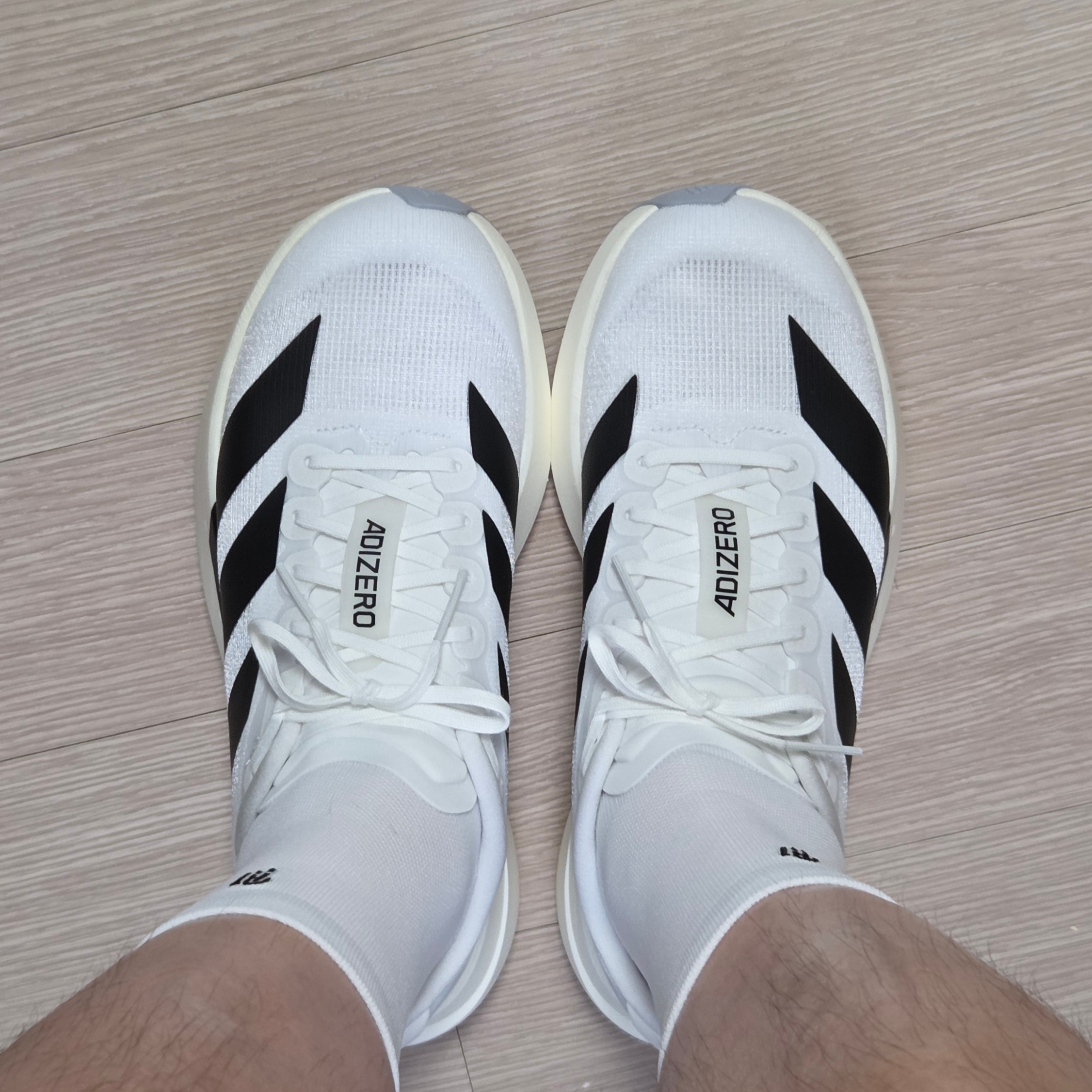 (W) Adidas Adizero EVO SL Cloud White Core Black 착용 스타일