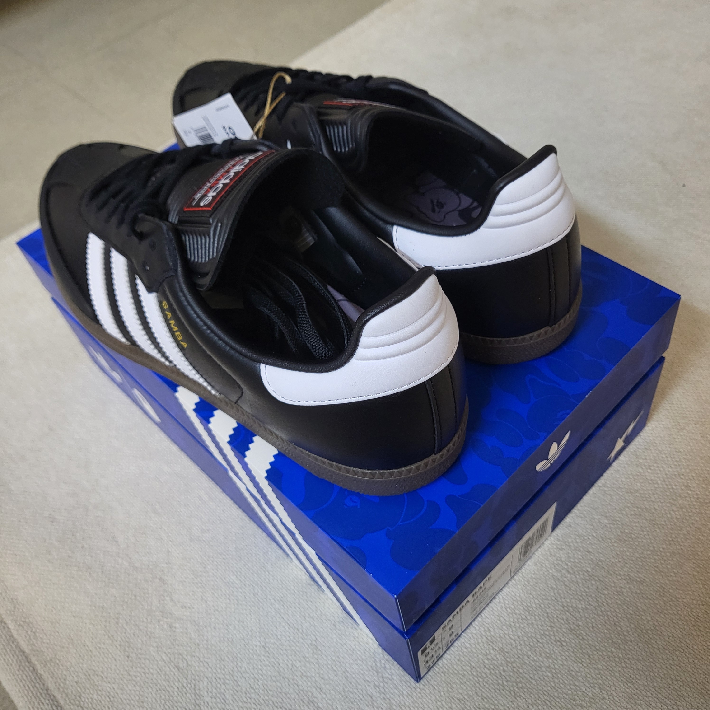 Adidas x BAPE Samba Core Black Footwear White 착용 스타일 - 4