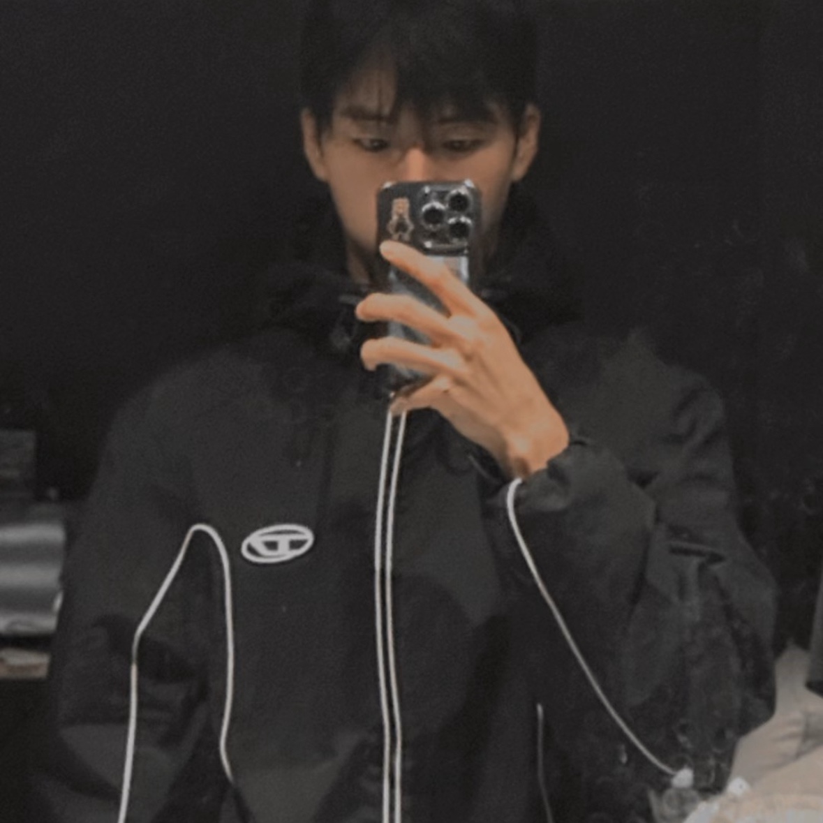 Diesel J-Hives Windbreaker with Contrast Piping Black 착용 스타일