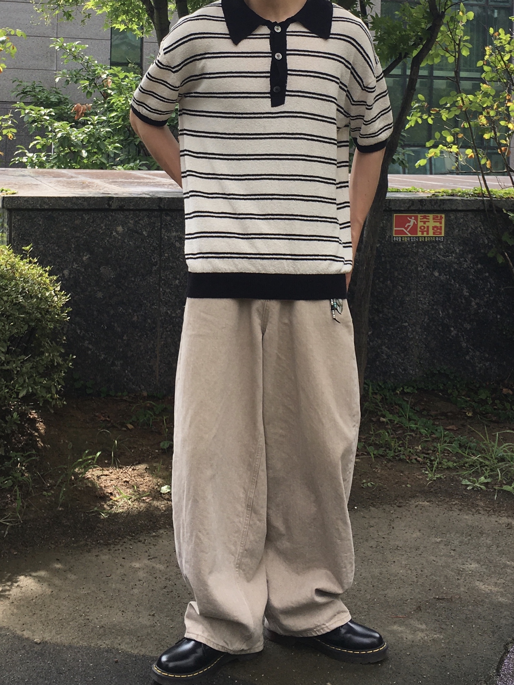 noun Wide Curved Denim Pants Sand Beige, Dr. Martens 1461 Bex Black 착용 스타일 - 2