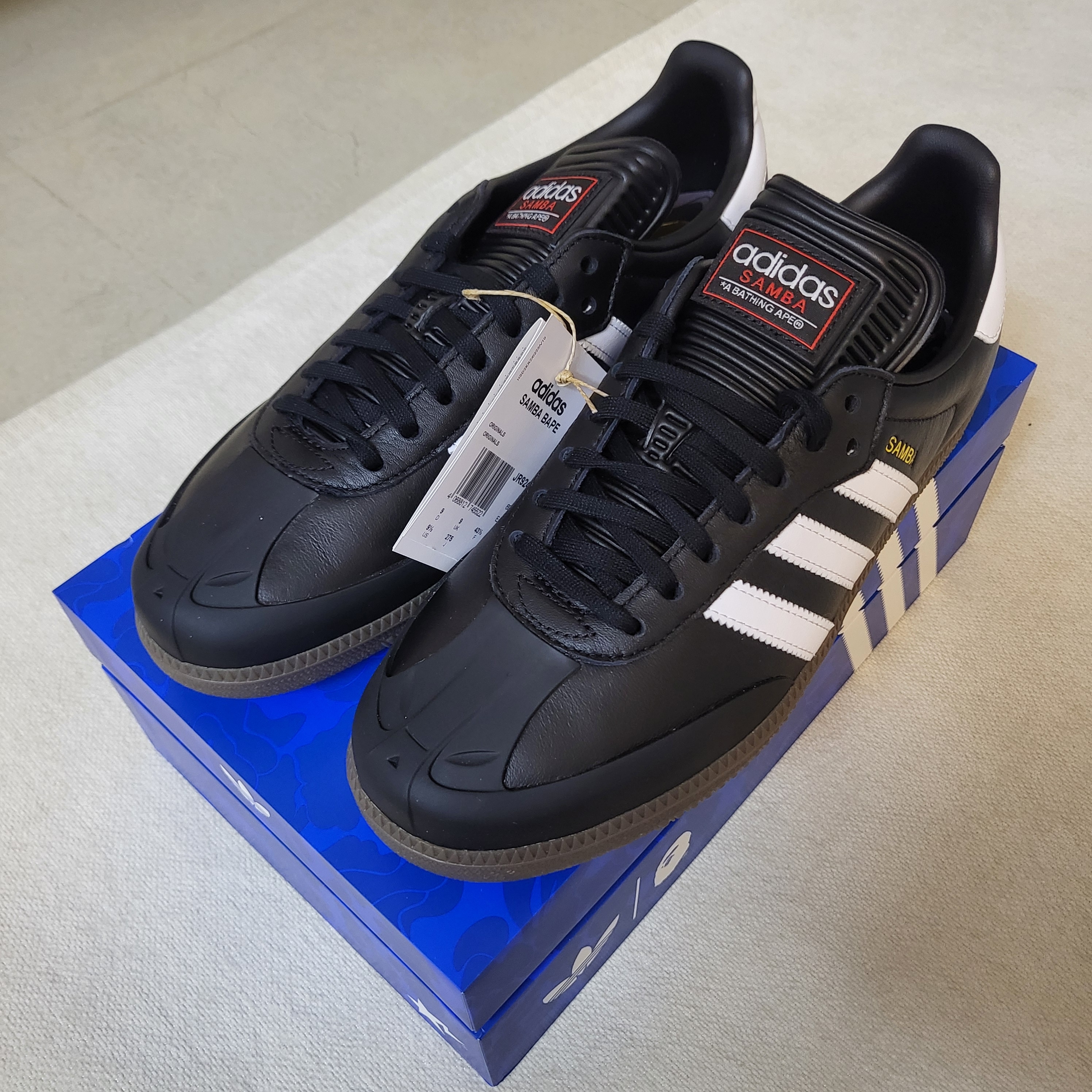 Adidas x BAPE Samba Core Black Footwear White 착용 스타일 - 2