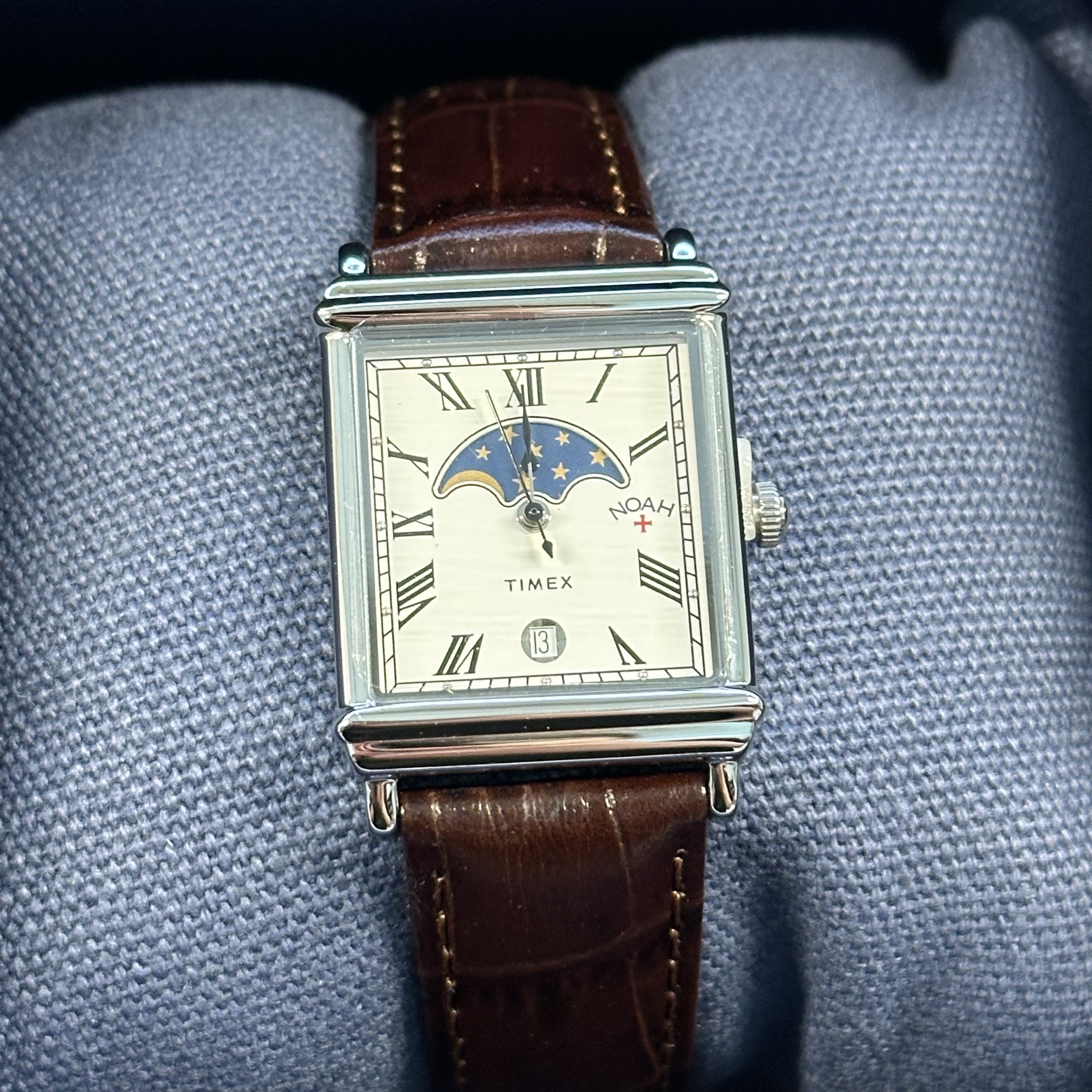Timex x Noah Moon 37mm Phase Watch Brown Steel 착용 스타일