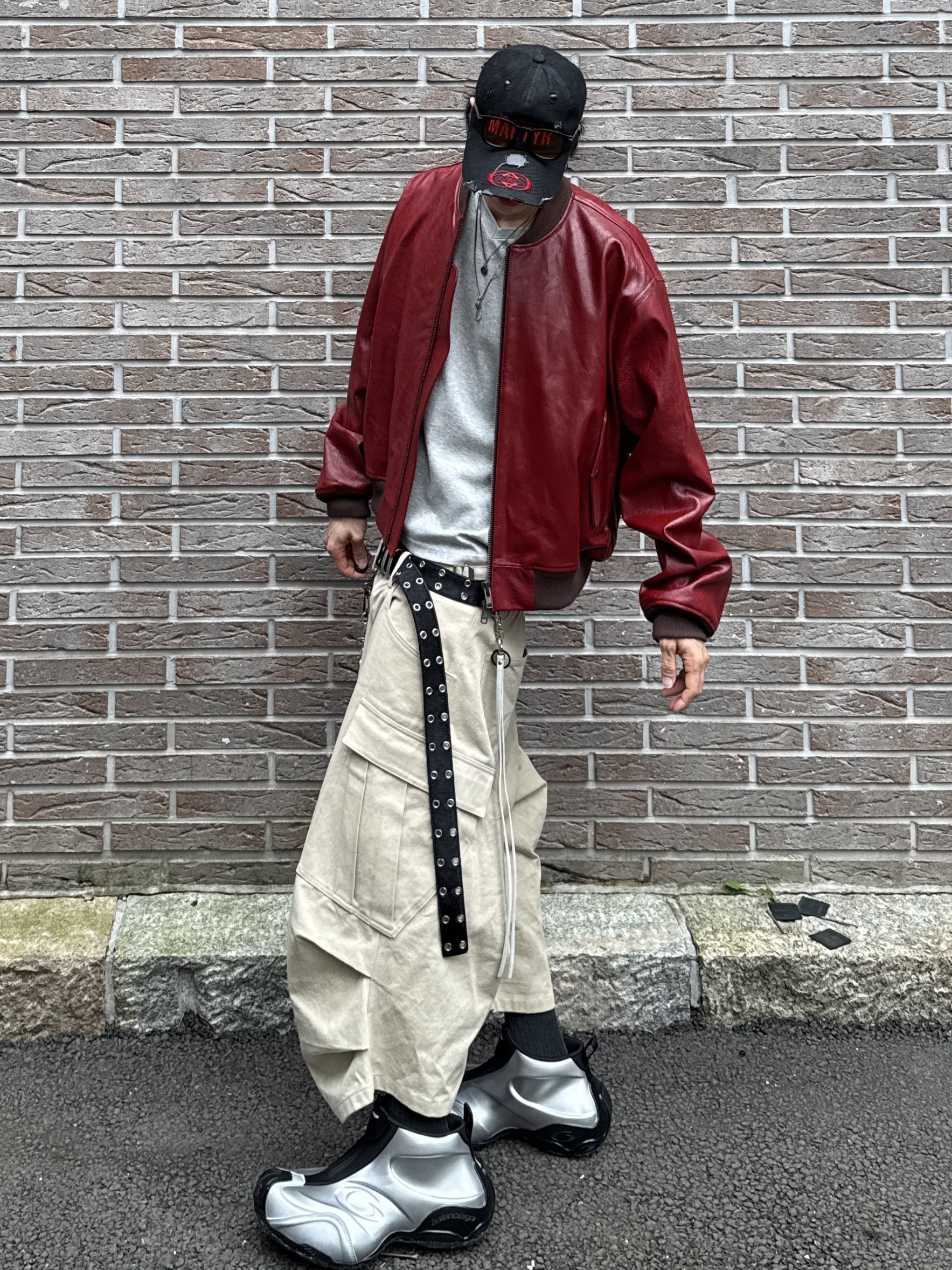Undermycar Hommage Embraced The Fireworks Goatskin Blouson Red - 24FW, Balenciaga Basketball Sneakers Silver Black 착용 스타일 - 2