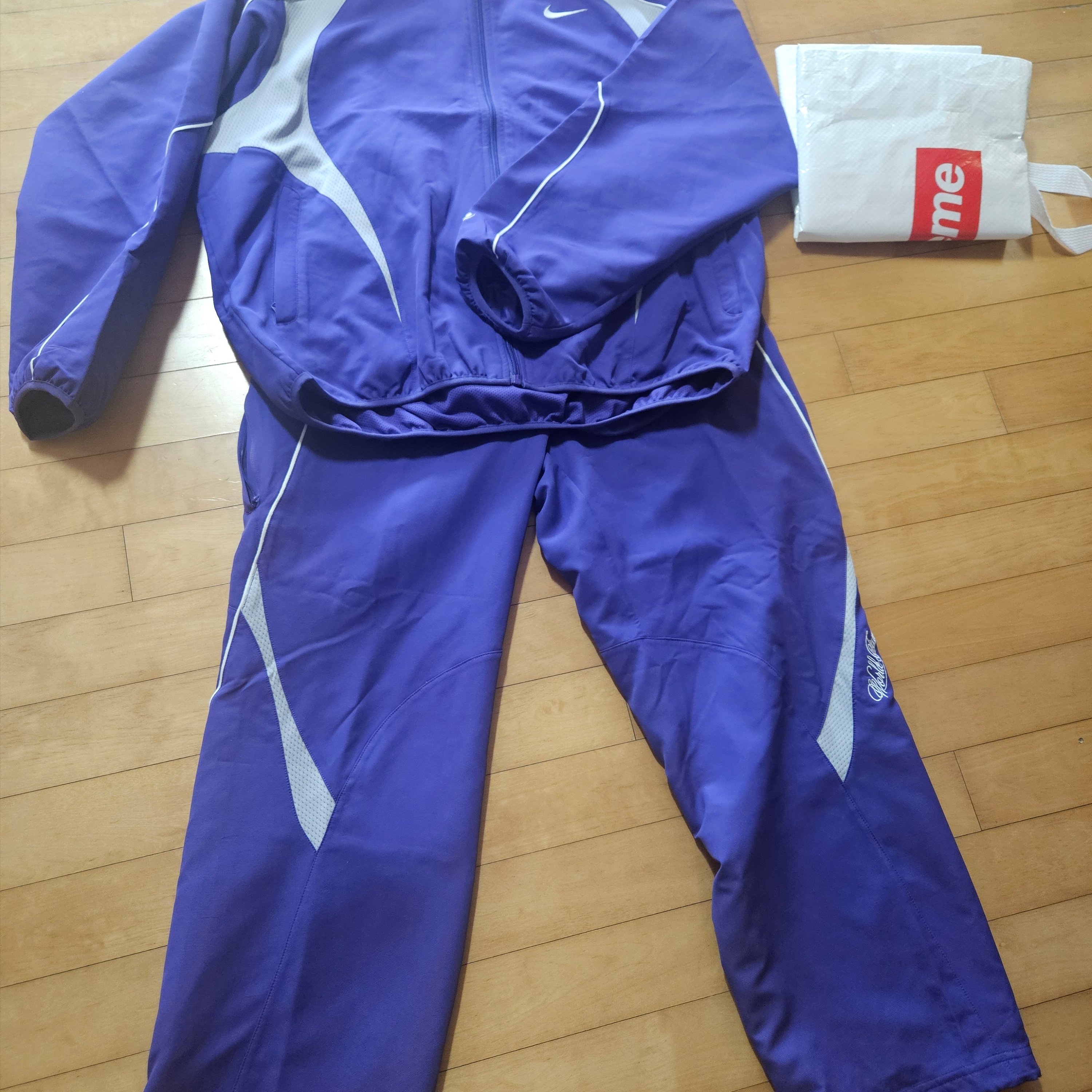 Supreme x Nike Track Jacket Purple - 25SS, Supreme x Nike Track Pant Purple - 25SS 착용 스타일