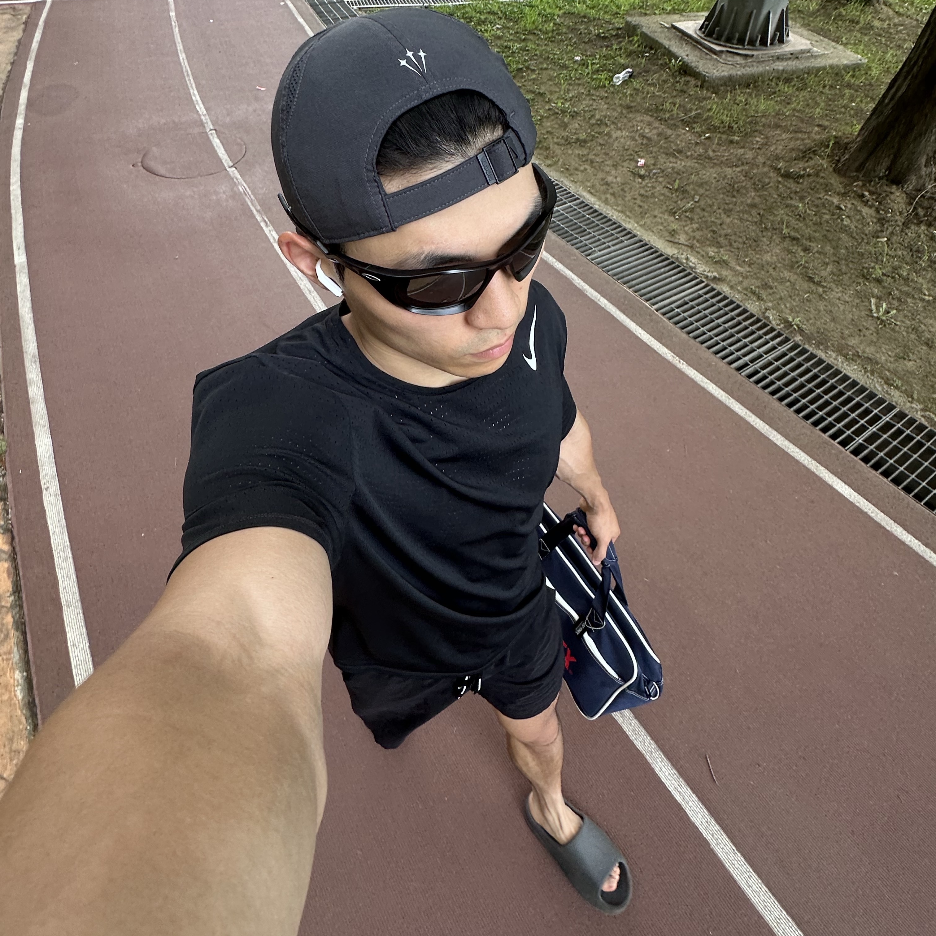 Nike Aeroswift Dri-Fit ADV Short Sleeve Running Top Black Summit White - Asia, Adidas Yeezy Slide Slate Grey 착용 스타일