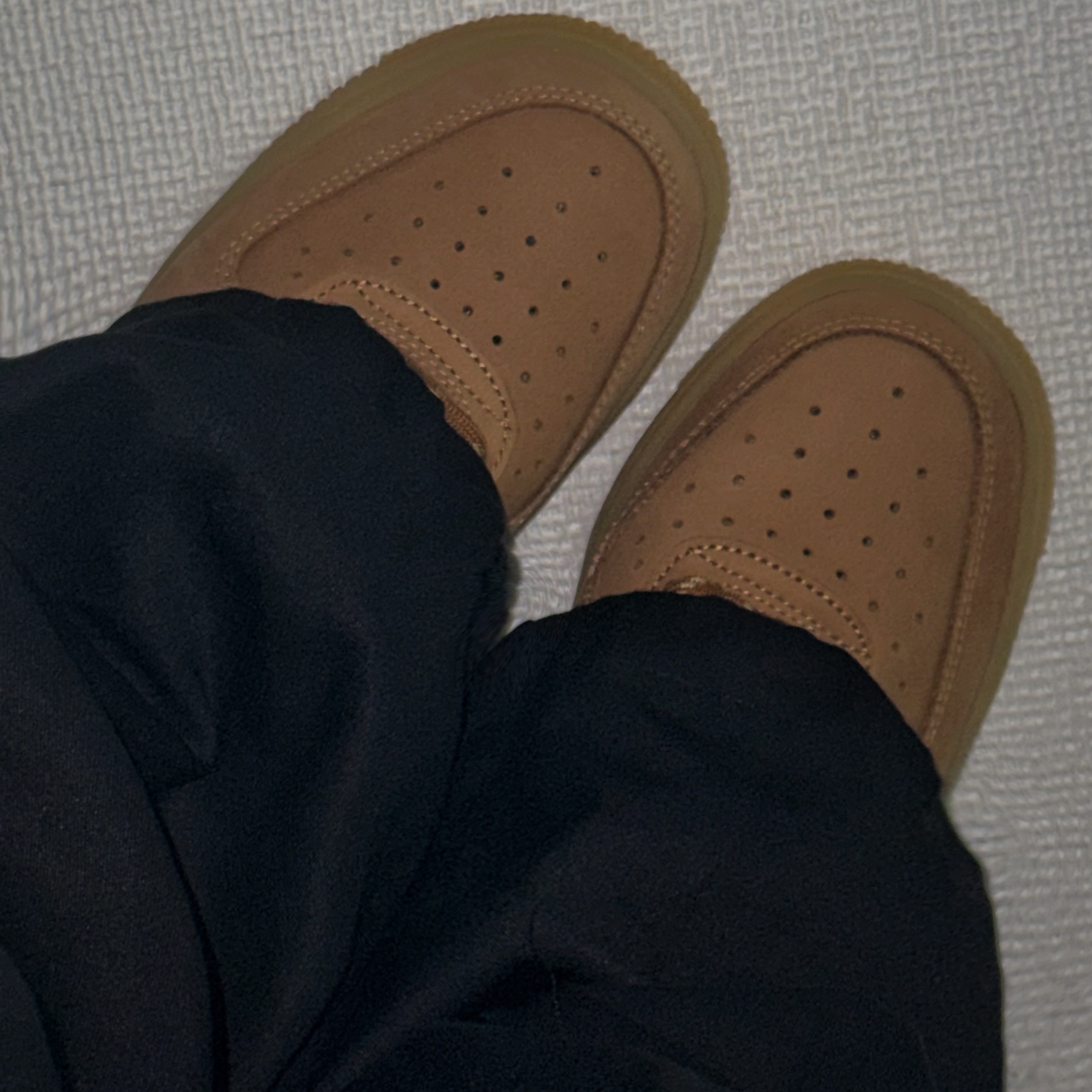 Nike Air Force 1 '07 WB Flax 착용 스타일 - 1