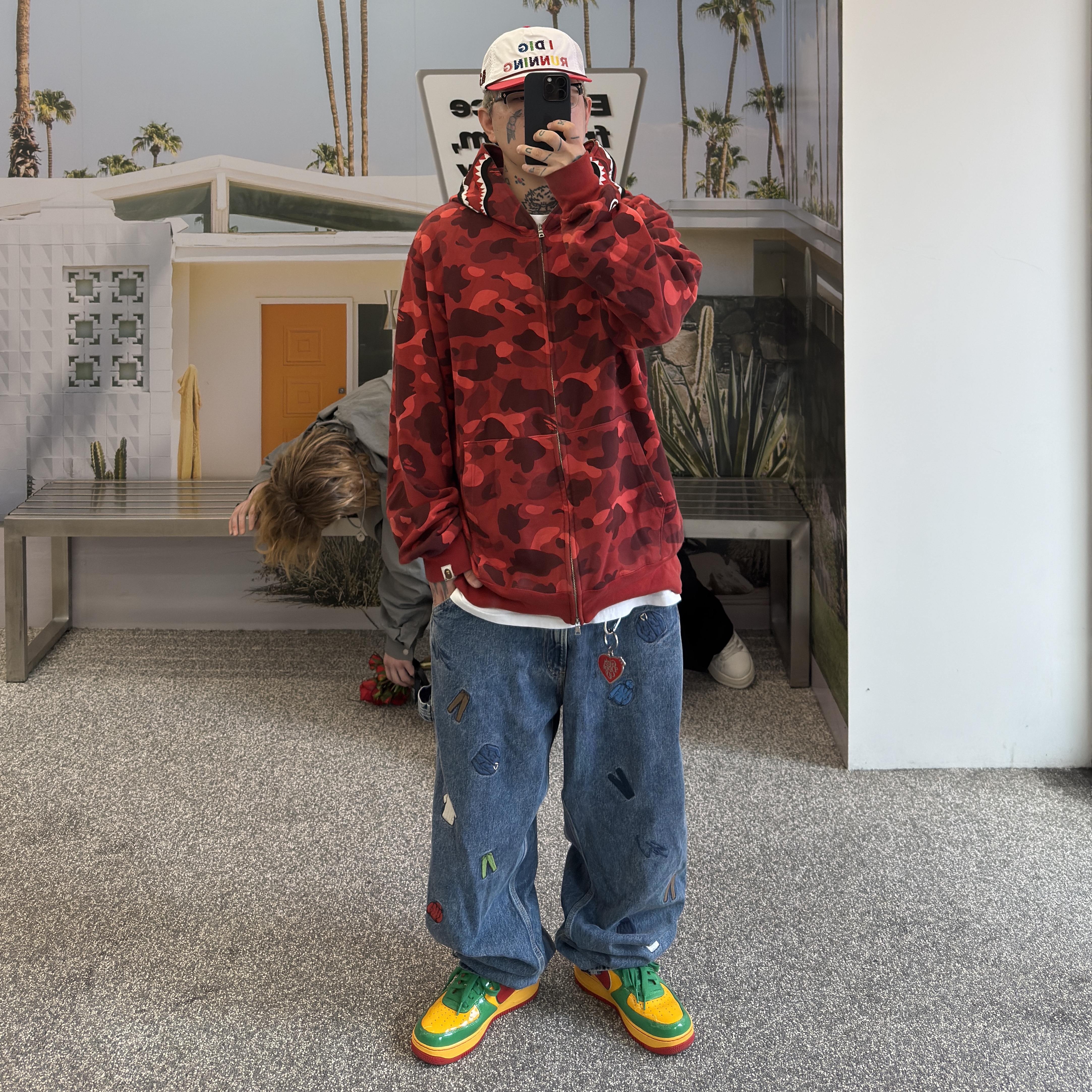 Nike x Lil Yachty Us Force 1, BAPE Color Camo Shark Full Zip Hoodie Red 착용 스타일 - 1
