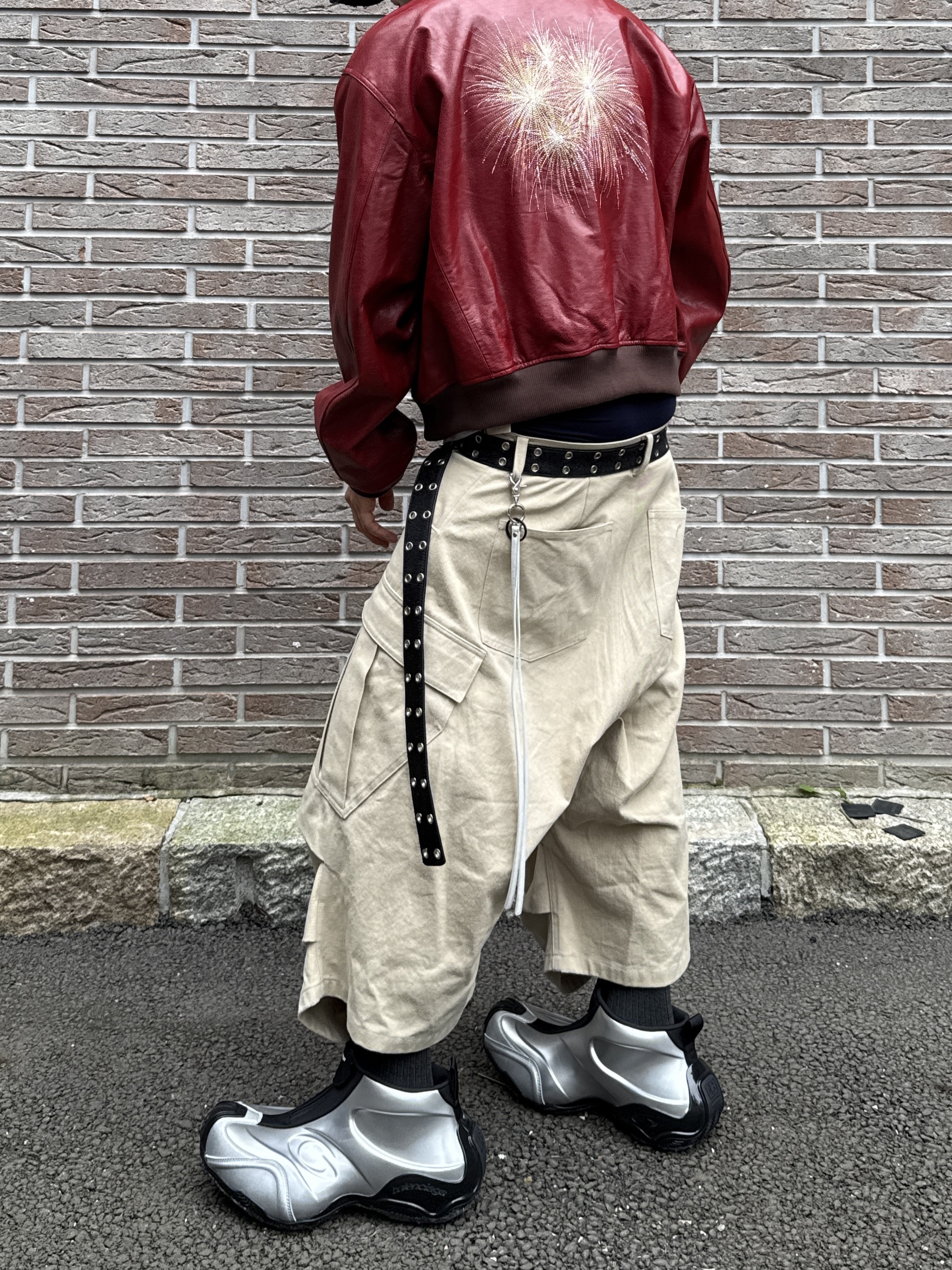 Undermycar Hommage Embraced The Fireworks Goatskin Blouson Red - 24FW, Balenciaga Basketball Sneakers Silver Black 착용 스타일 - 9
