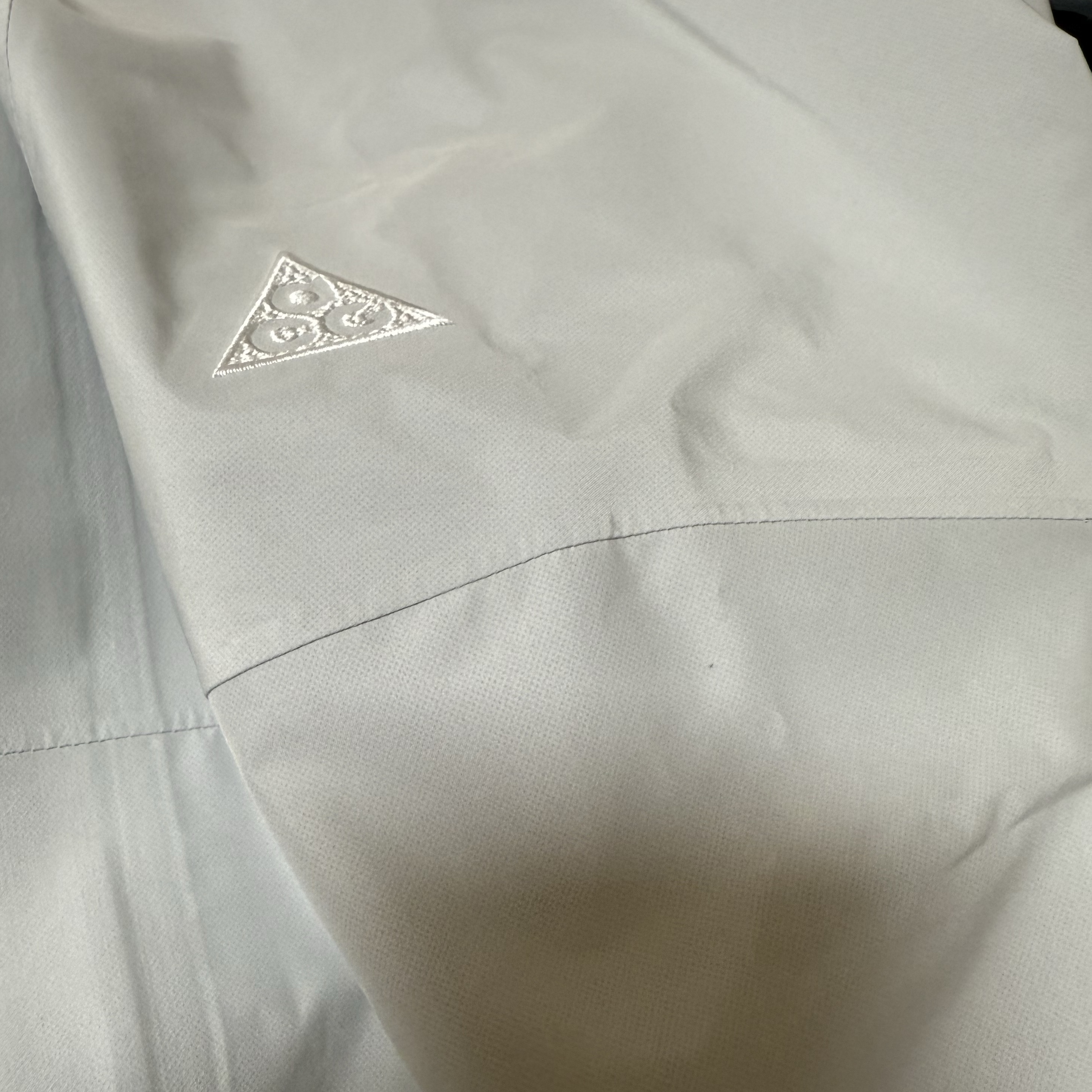 Nike ACG Storm-Fit ADV Cascade Rains Full Zip Jacket Photon Dust - Asia 착용 스타일