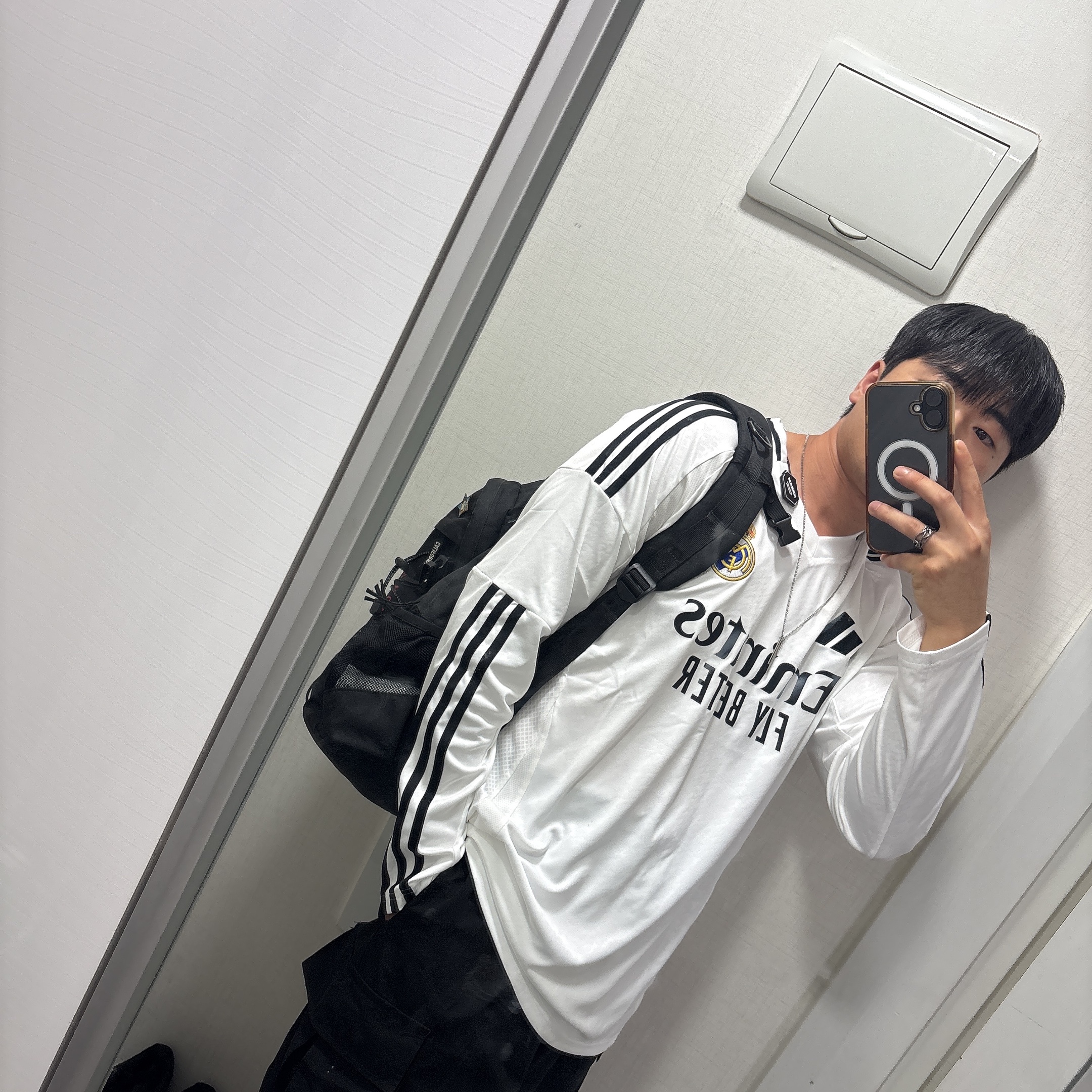 Adidas Real Madrid 2024/25 Home Long Sleeve Jersey White - KR Sizing (Non Marking Ver.) 착용 스타일