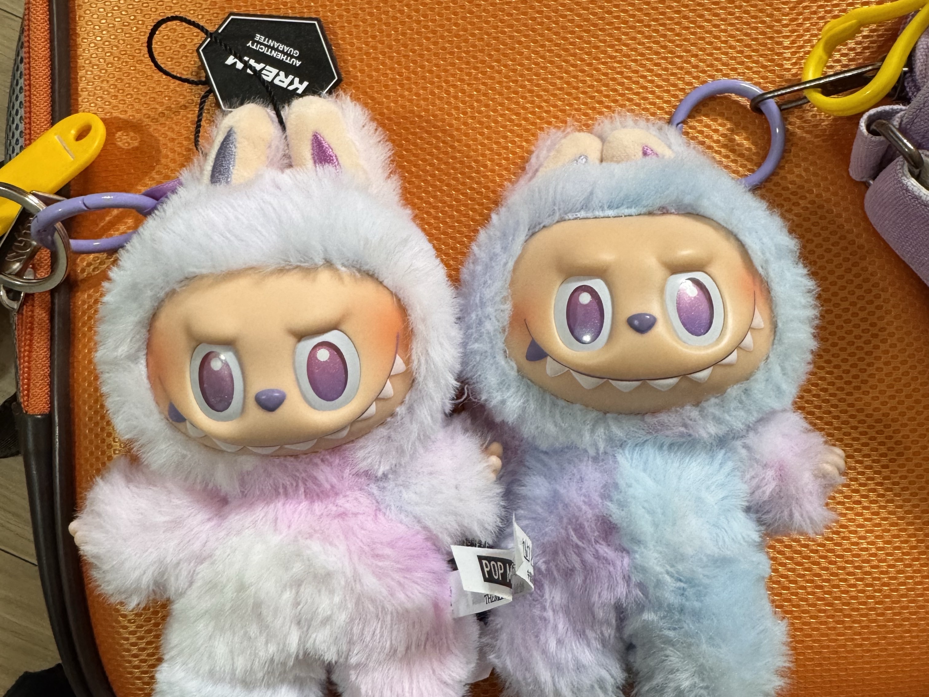 Pop Mart Labubu The Monsters Highlight Series Luck Keyring (Opened Case) 착용 스타일 - 1