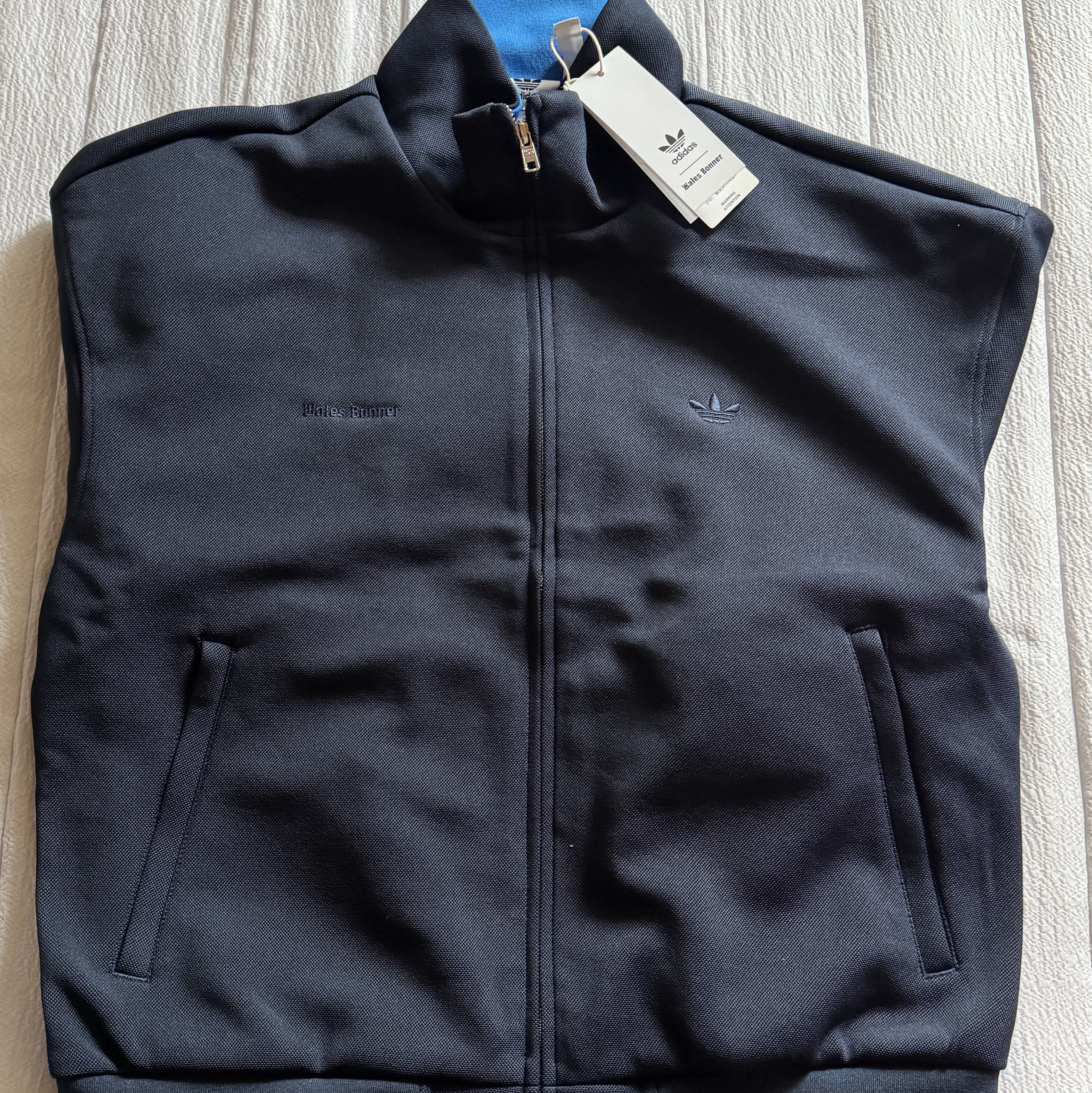 Adidas x Wales Bonner Pique Track Top Night Navy - KR Sizing, Adidas x Wales Bonner Statement Knit Track Top Mystery Brown - US Sizing 착용 스타일 - 1