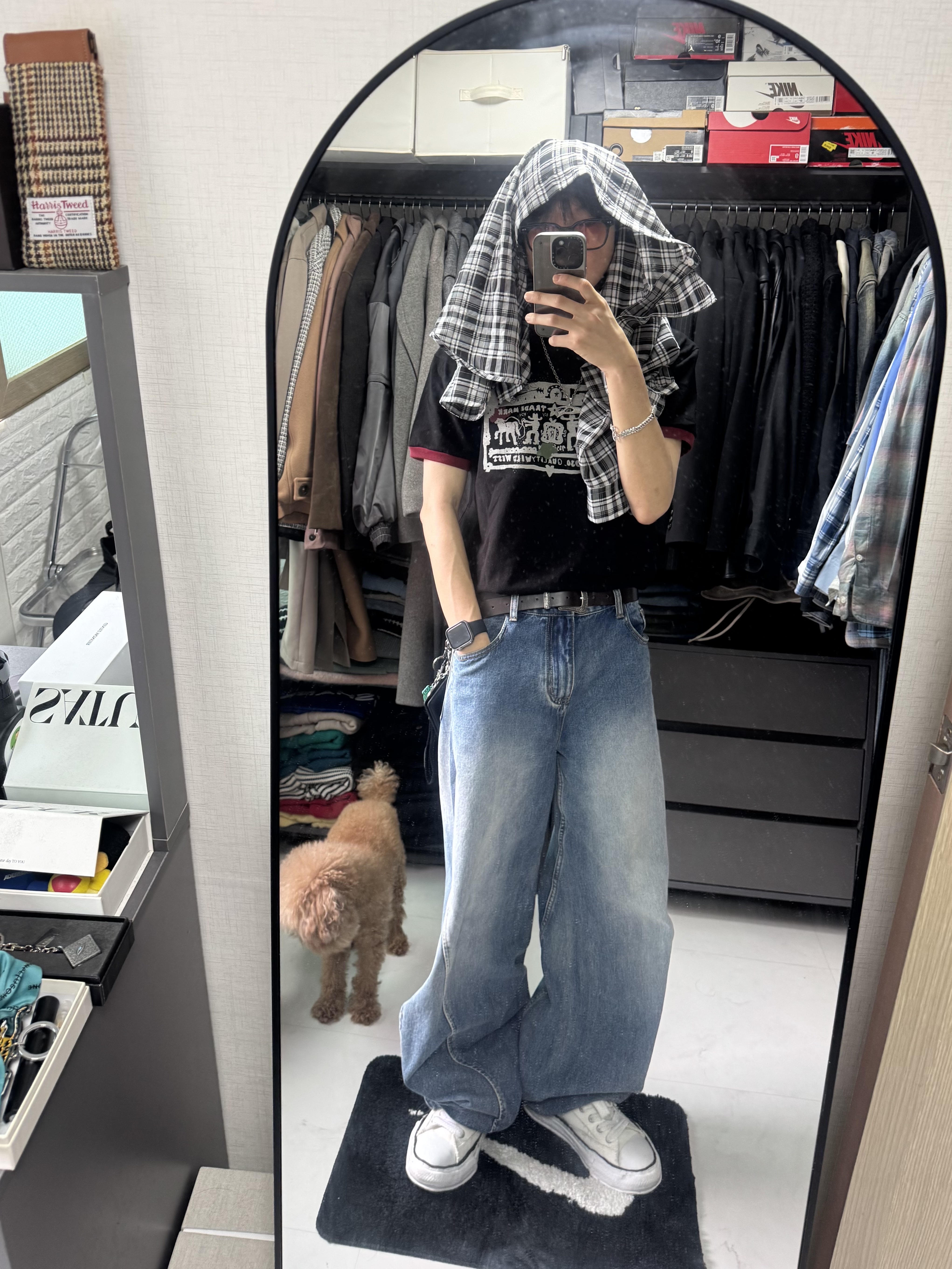 [KREAM 단독] Thevinylhouse Cowboy Pictogram Ringer Tee Black, Human Made Acrylic Heart Keyring Green 착용 스타일 - 3