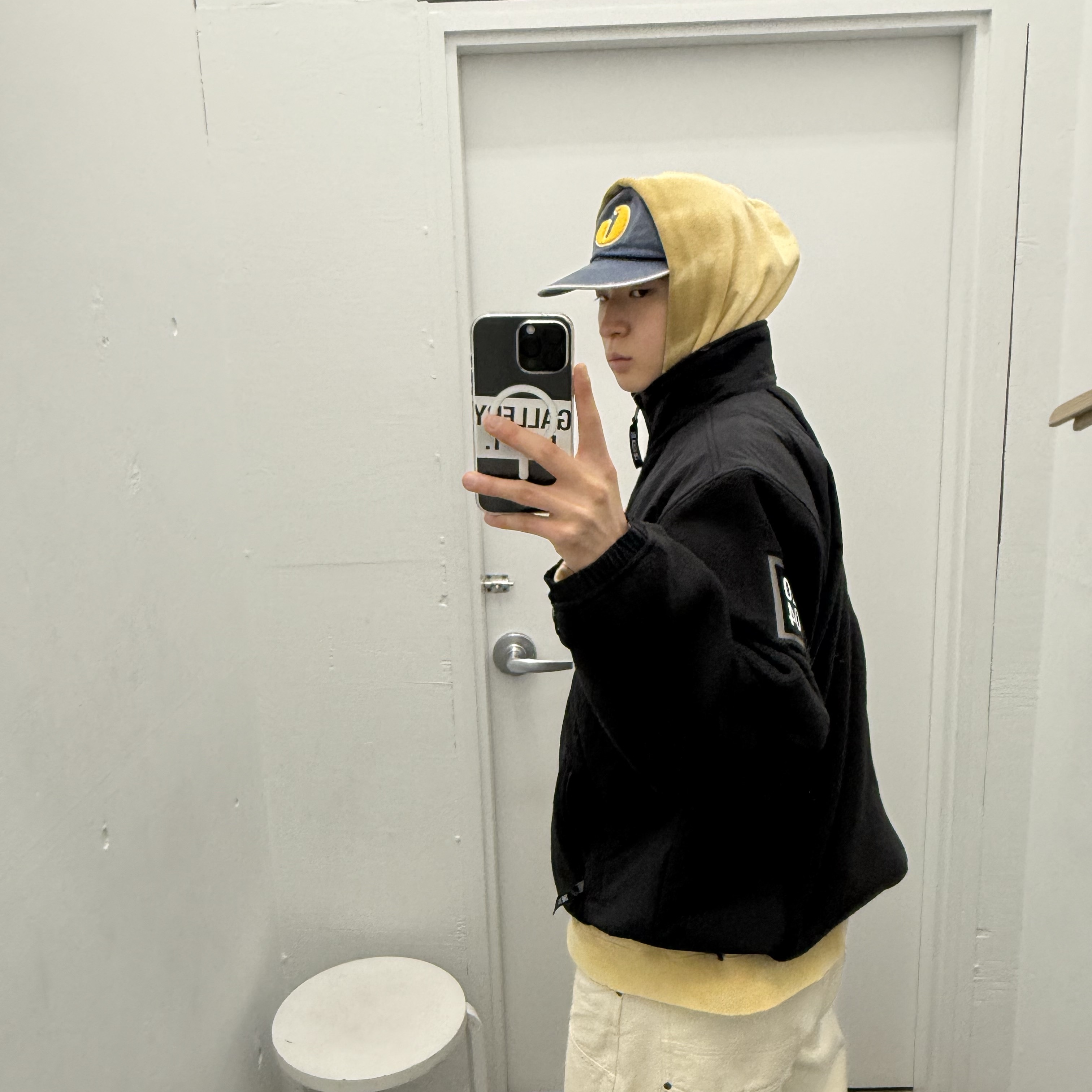 Gallery Dept. GD Trucker Cap Black, The North Face x DSM Polar Sun Fleece Black 착용 스타일 - 1