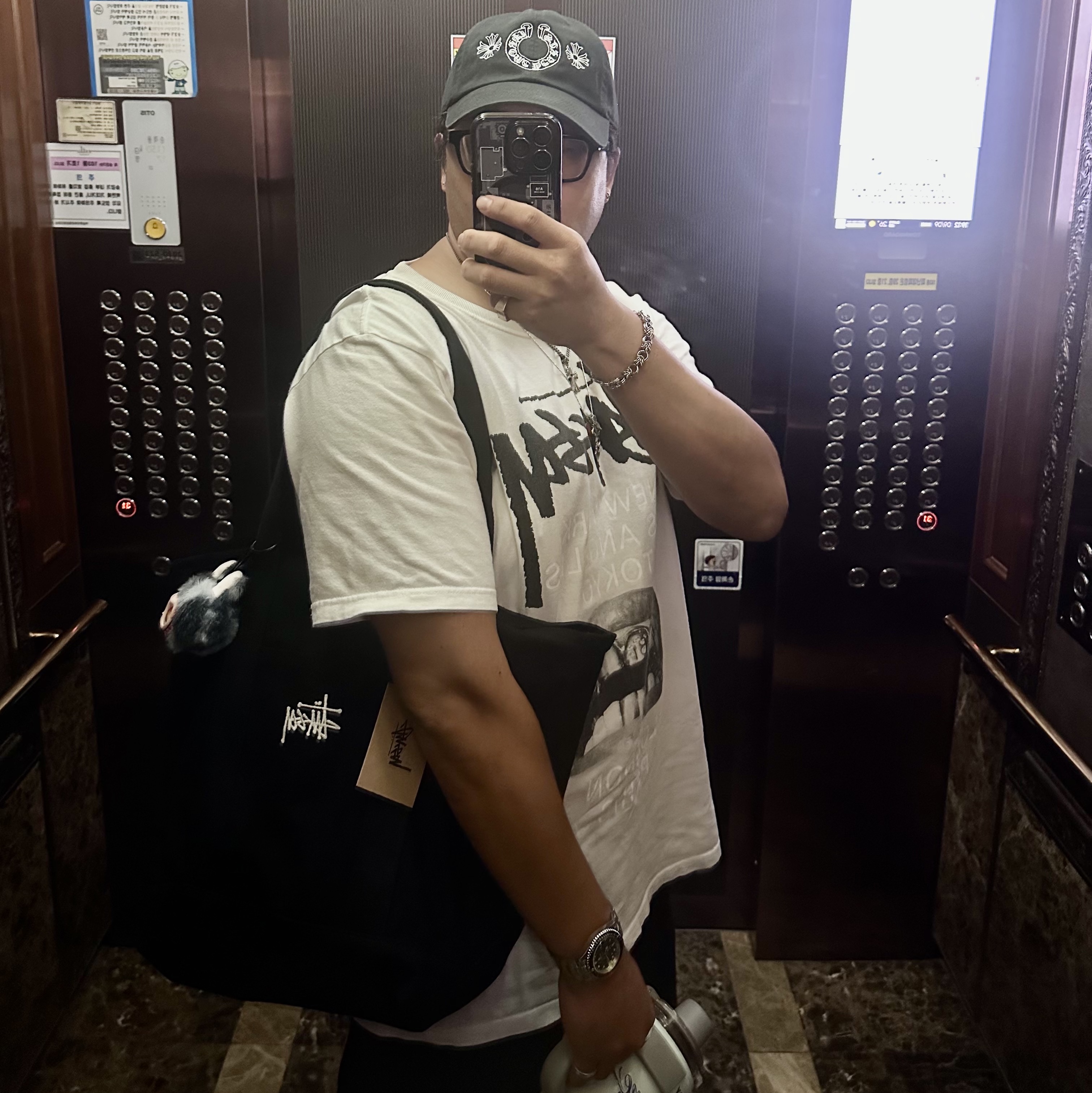 Stussy x Rick Owens 40 WT T-Shirt, Stussy Denim Big OL' Shorts Washed Black 착용 스타일 - 3