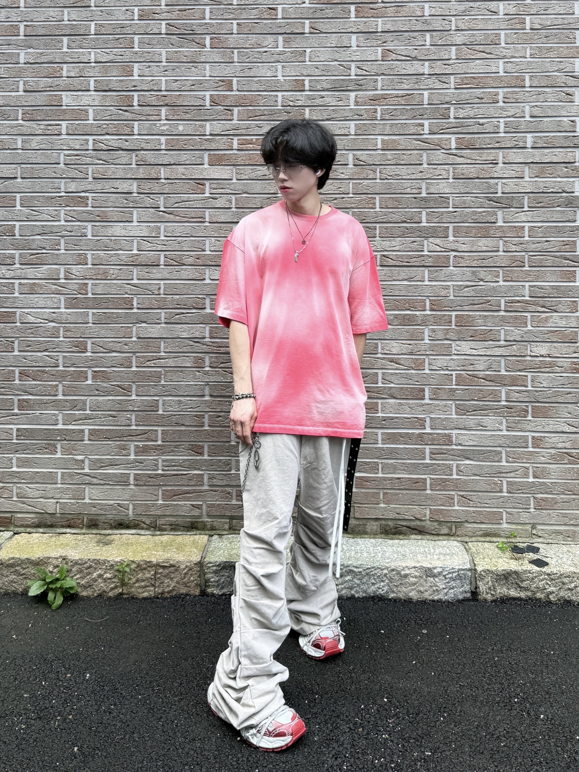 Nonnod Back Detail T-Shirt Deep Pink, Balenciaga 3XL Sneakers White Red 착용 스타일 - 7