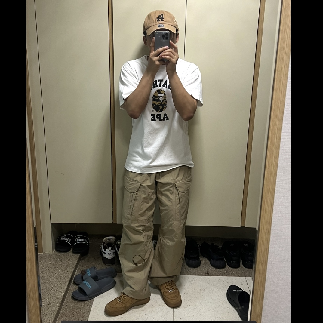 Nike x Supreme Air Force 1 Low Flax, Nike x Drake Nocta Opal Tito Neeks Cargo Pants Khaki (FZ0910-247) 착용 스타일