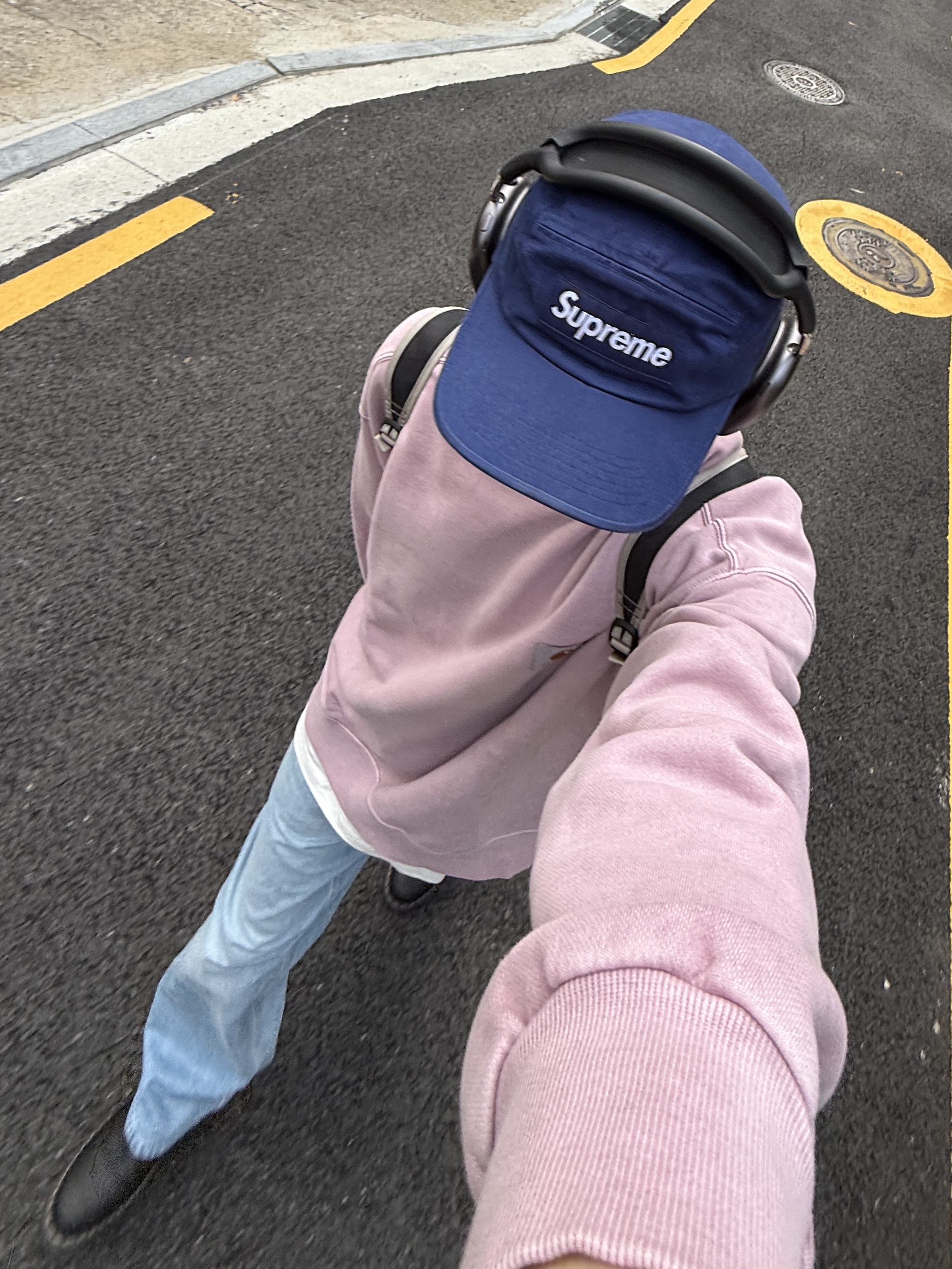 Dr. Martens 1461 Ambassador Black, Uniqlo x JW Anderson Straight Jean Blue - KR 착용 스타일 - 2