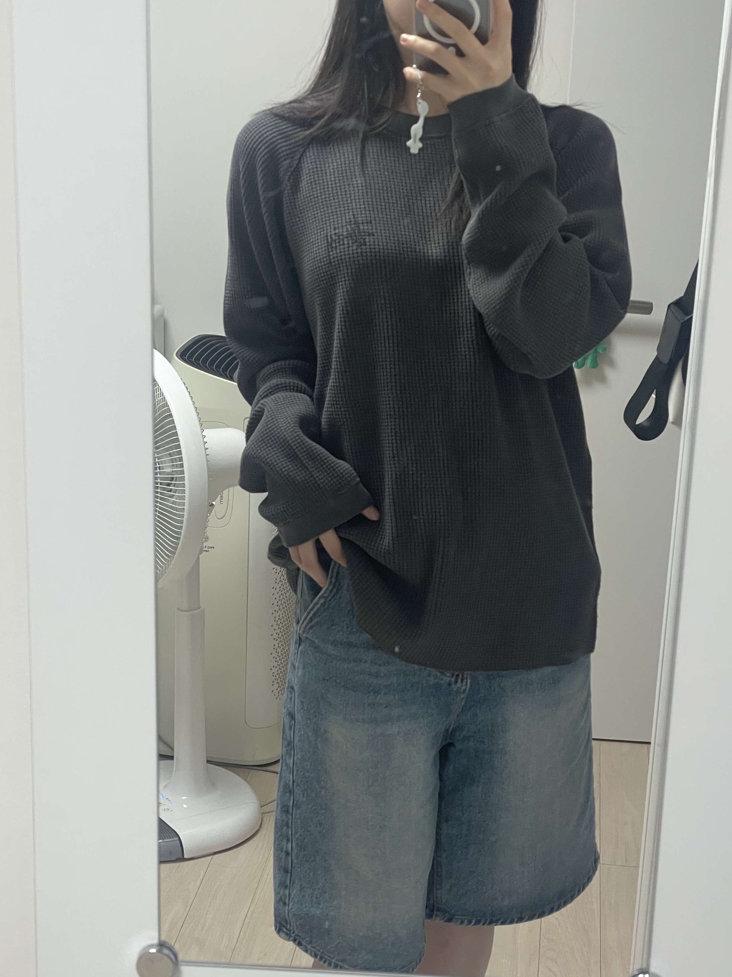 Stussy Raglan Thermal LS Crew Washed Black 착용 스타일 - 1