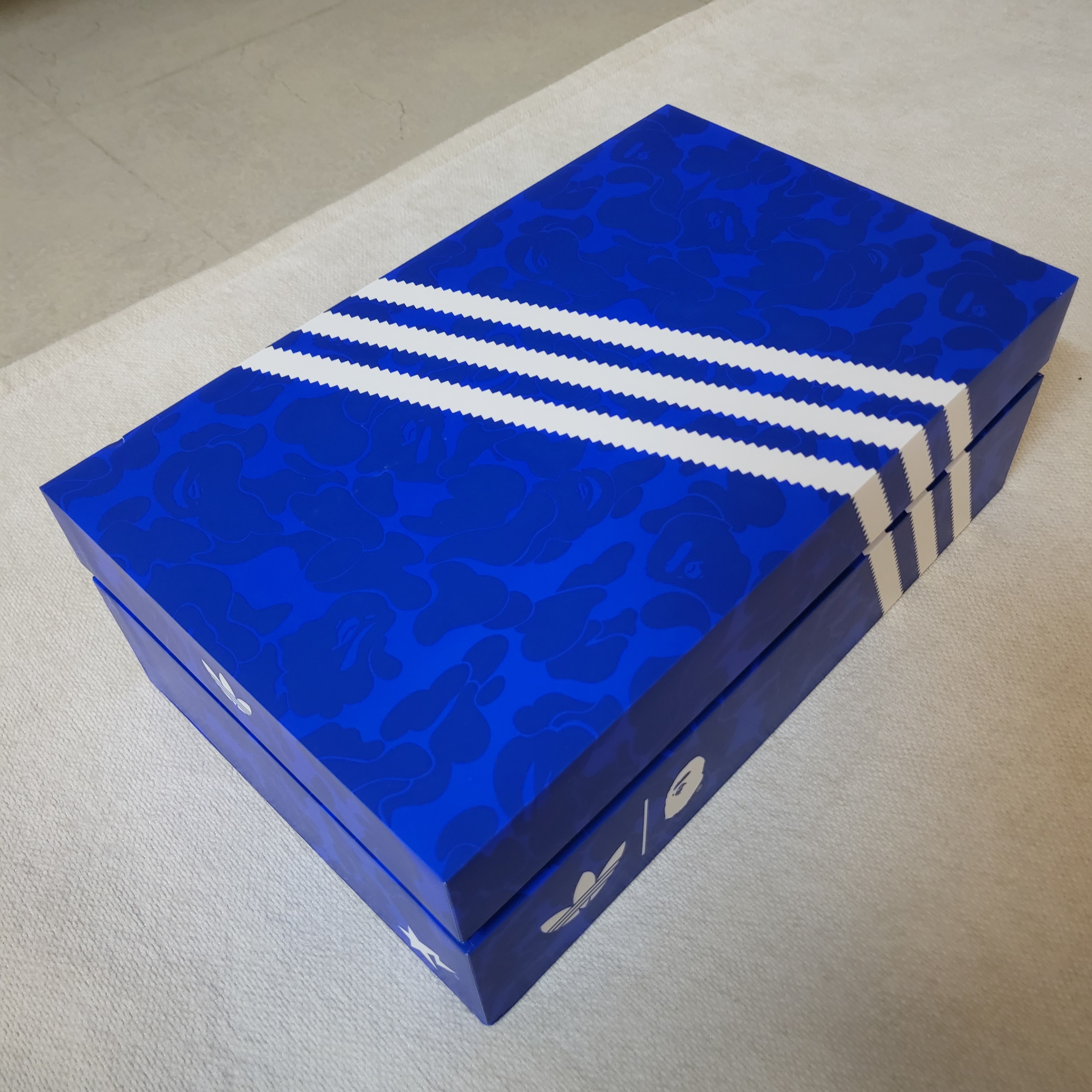 Adidas x BAPE Samba Core Black Footwear White 착용 스타일 - 5