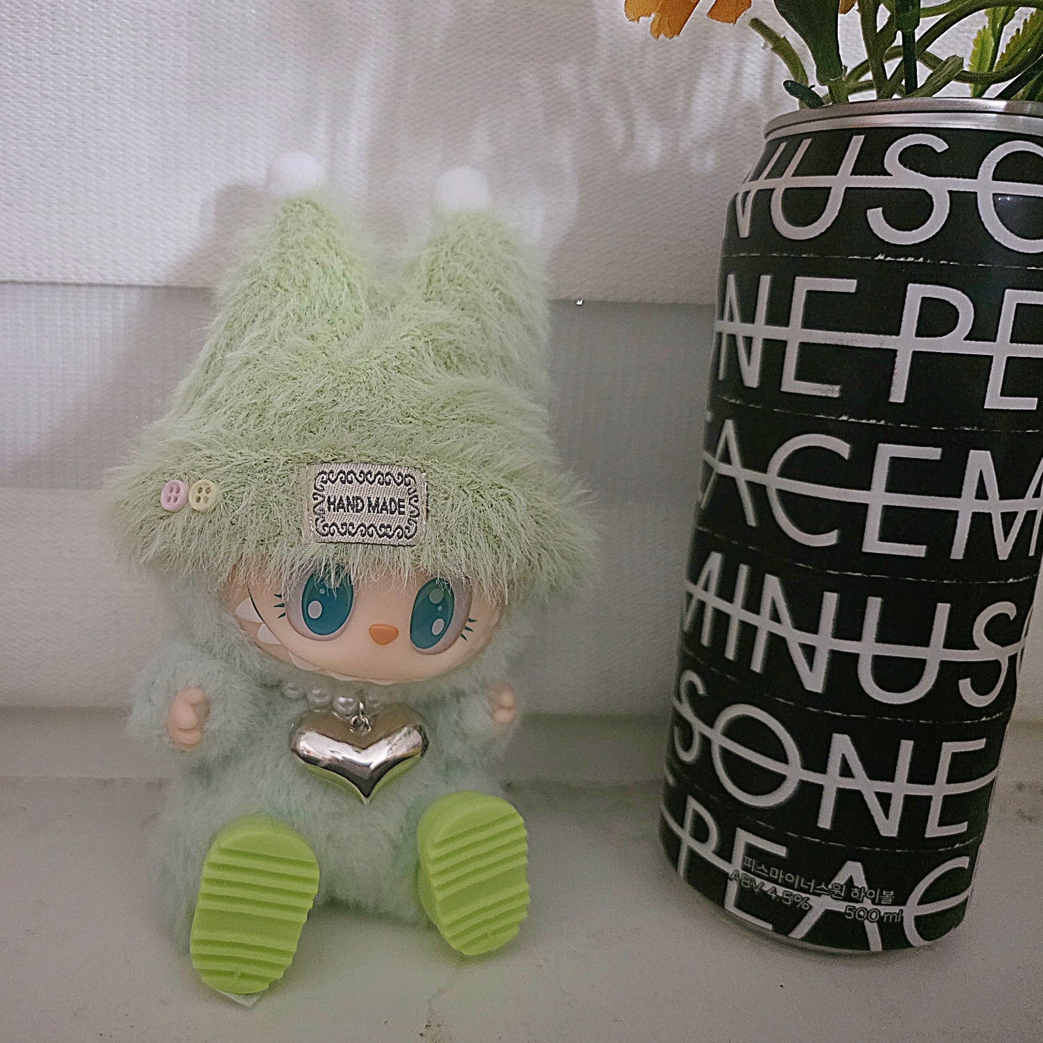 Pop Mart Labubu Let's Play Together Doll Series Sealed Case (6 Blind Boxes) 착용 스타일