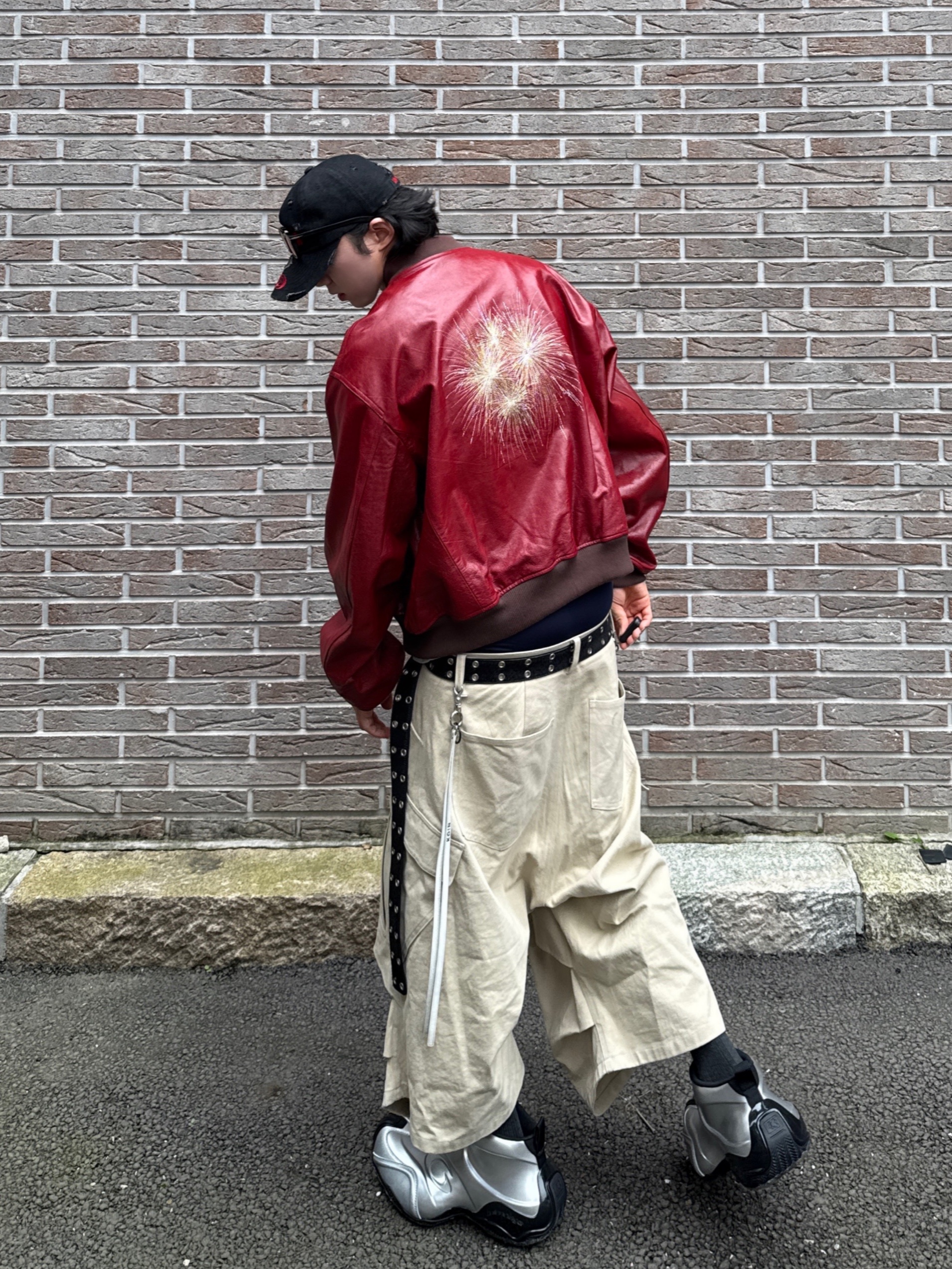 Undermycar Hommage Embraced The Fireworks Goatskin Blouson Red - 24FW, Balenciaga Basketball Sneakers Silver Black 착용 스타일 - 4