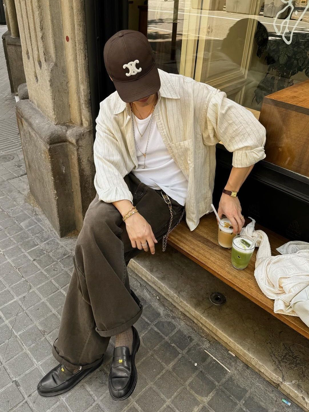 (W) Celine Triomphe Baseball Cap in Cotton Dark Khaki, Stussy Basic New Era 9Twenty Basic Strapback Black 착용 스타일 - 5