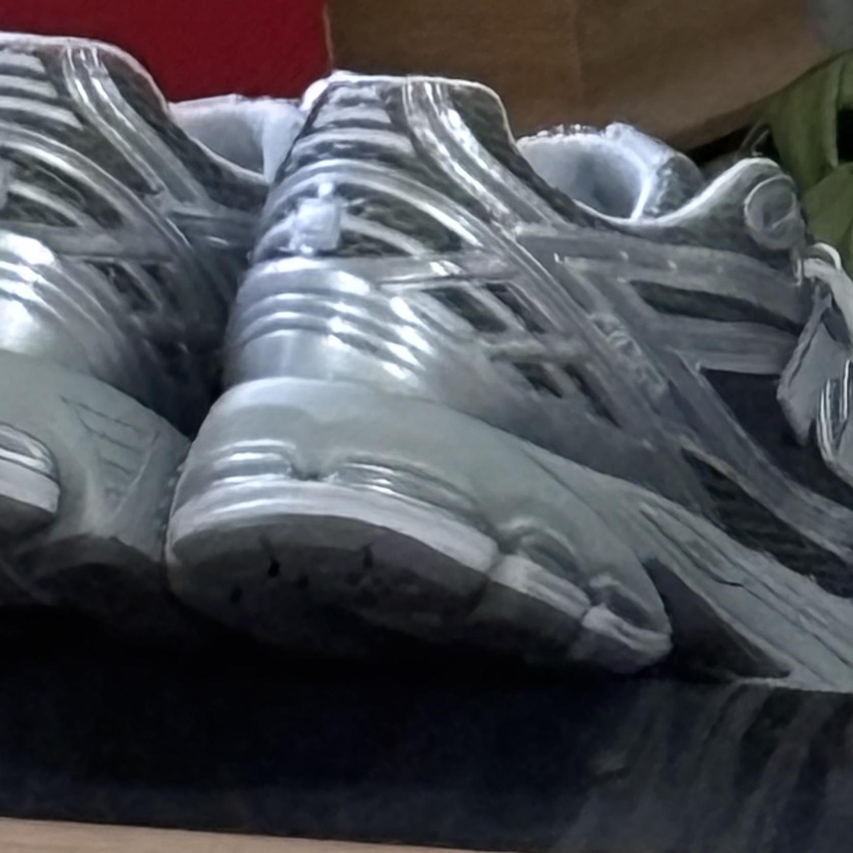 New Balance 1906R Harbor Grey Silver Metalic 착용 스타일