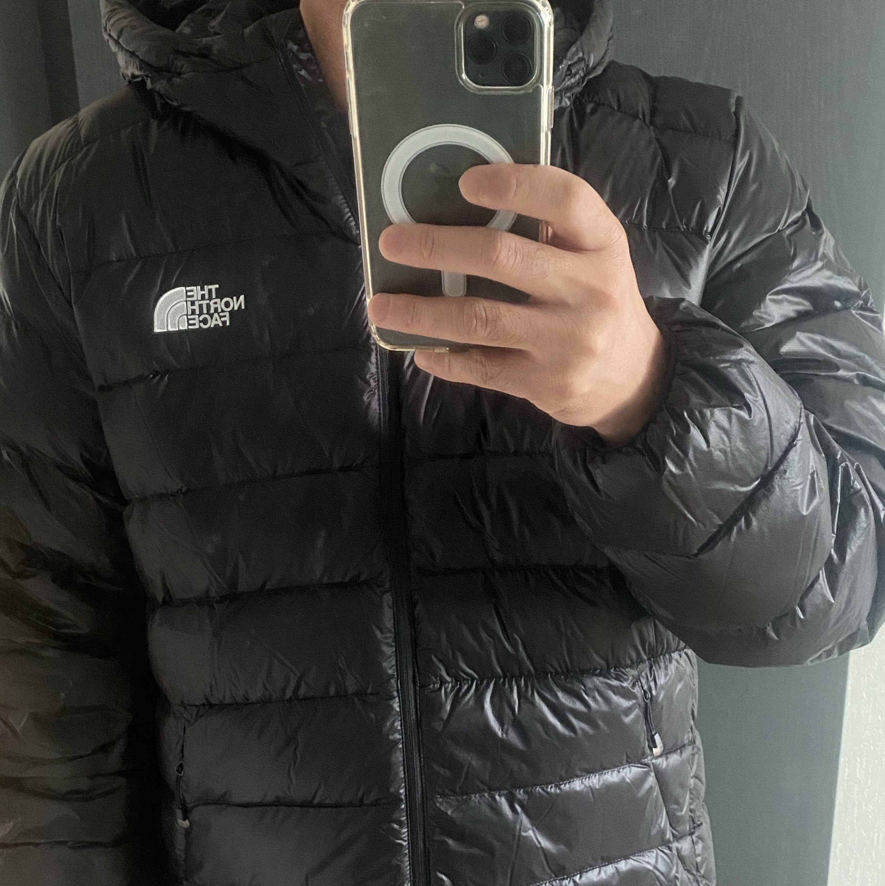 The North Face Matier EX RDS Down Hoodie Black 착용 스타일 - 2