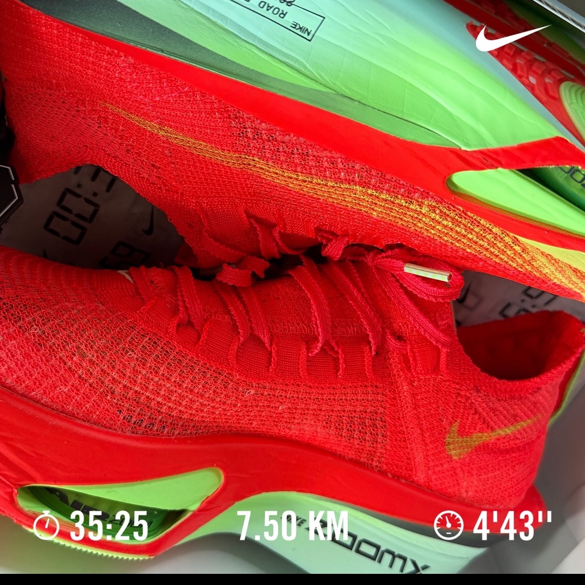Nike Air Zoom Alphafly Next% 3 Bright Crimson Lime Blast 착용 스타일