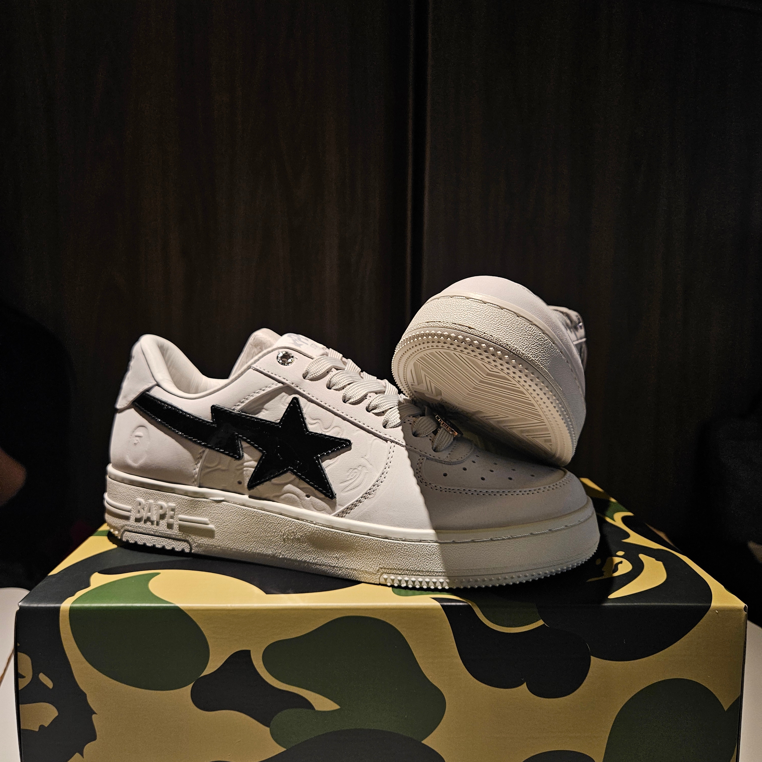 BAPE Sta #4 M2 White 착용 스타일 - 2