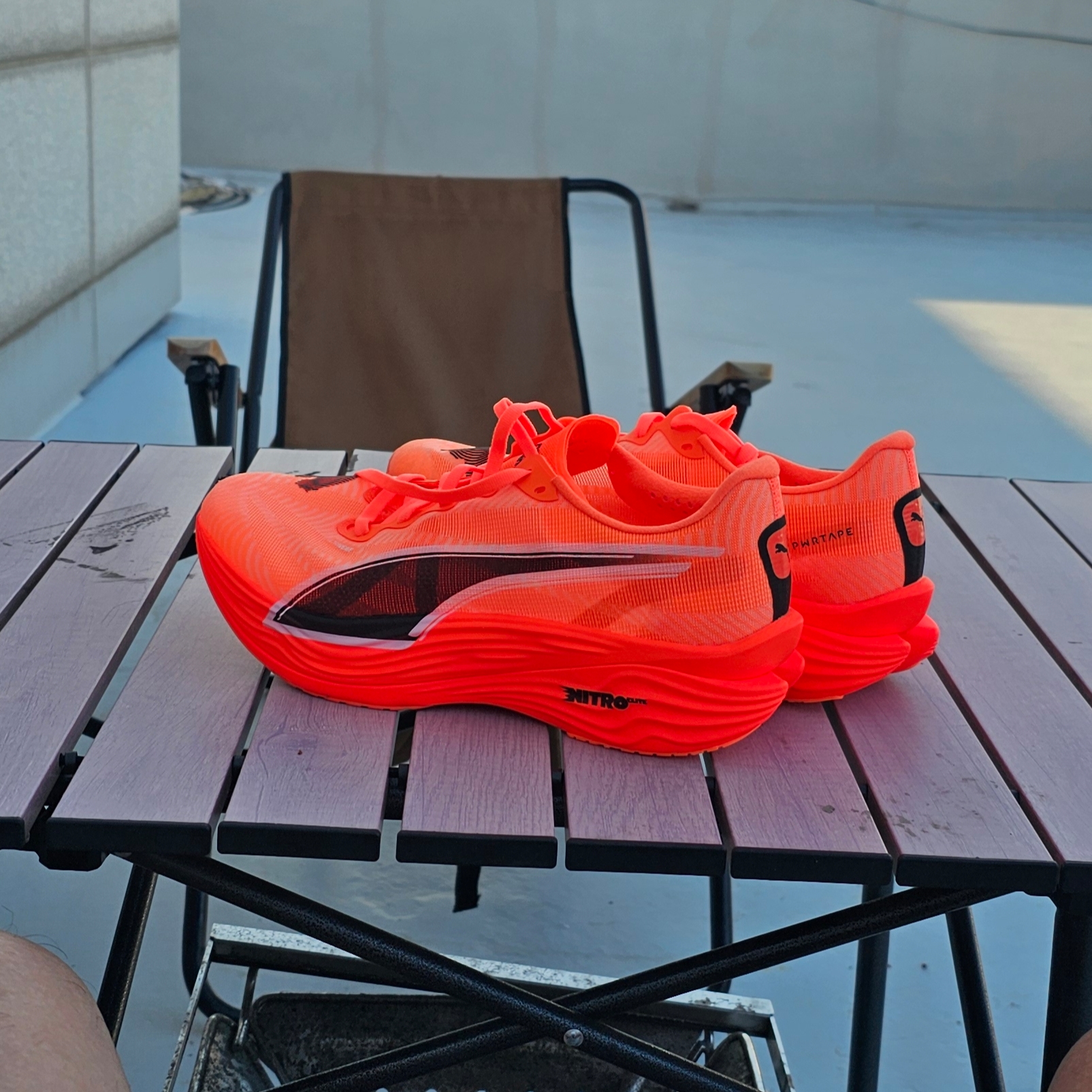 Puma Deviate Nitro Elite 3 Glowing Red Black 착용 스타일
