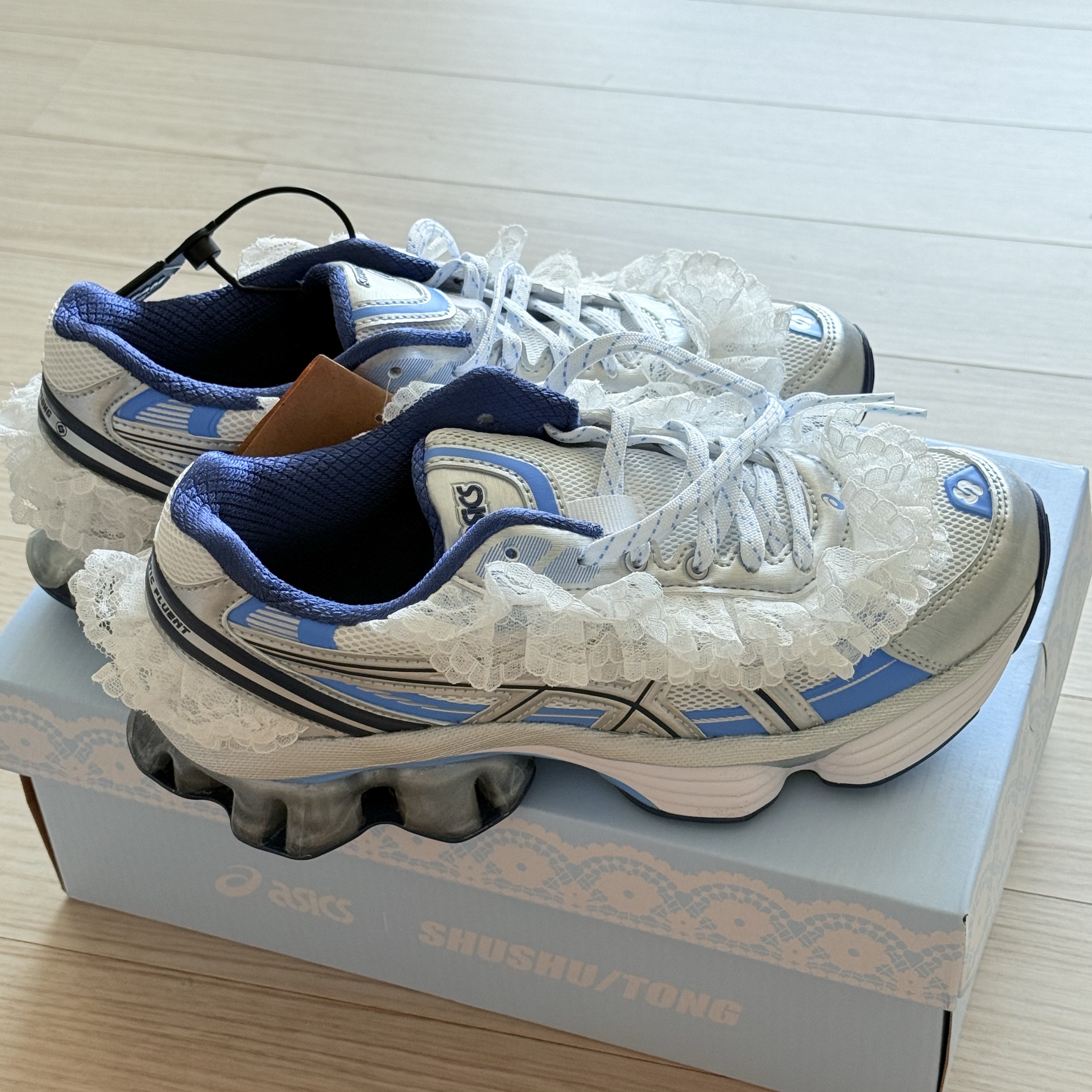 Asics x Shushu Tong Gel-Kinetic Fluent White Dive Blue 착용 스타일 - 3