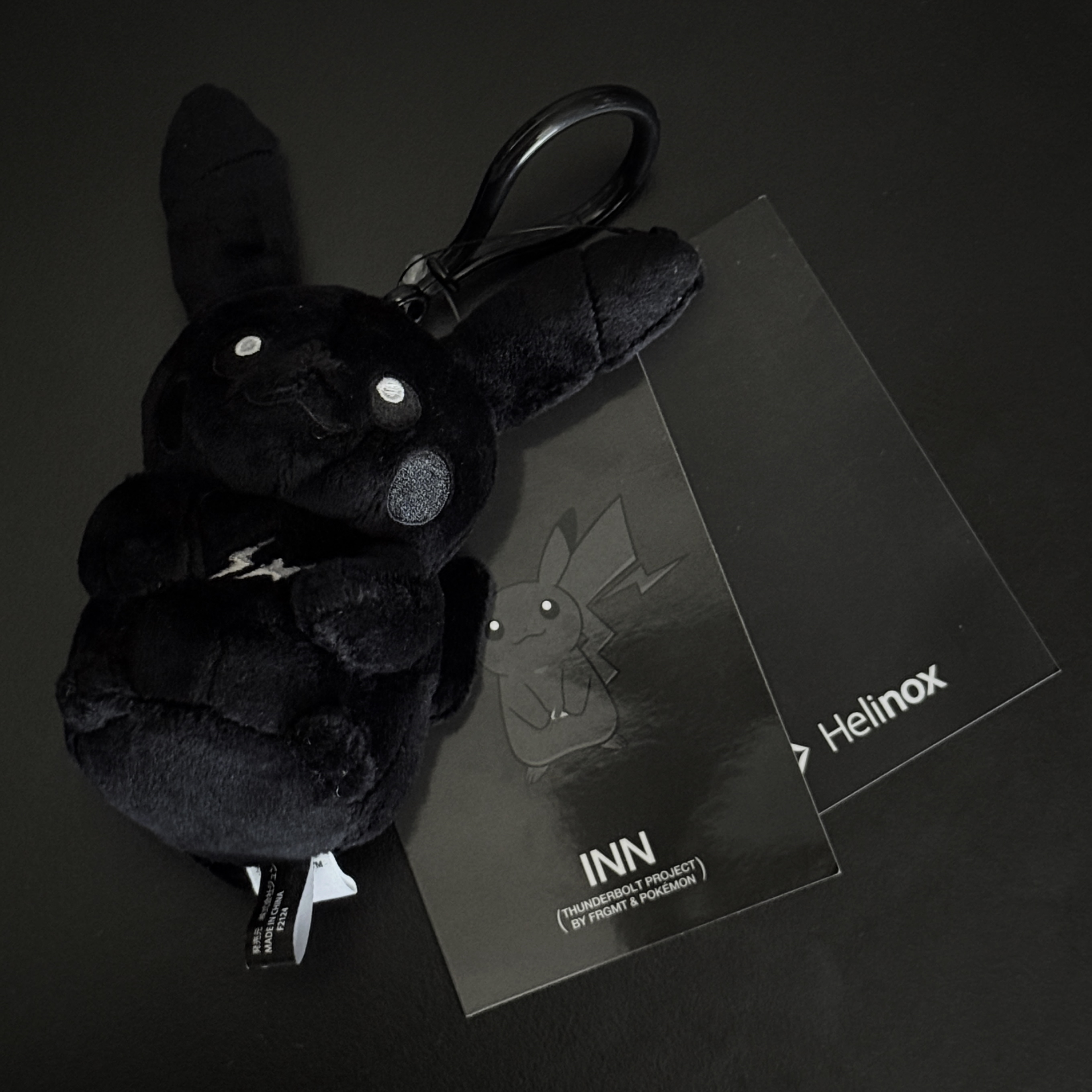 Fragment x Pokemon INN Thunderbolt Project TBP Mascot Key Ring Pikachu Black 착용 스타일