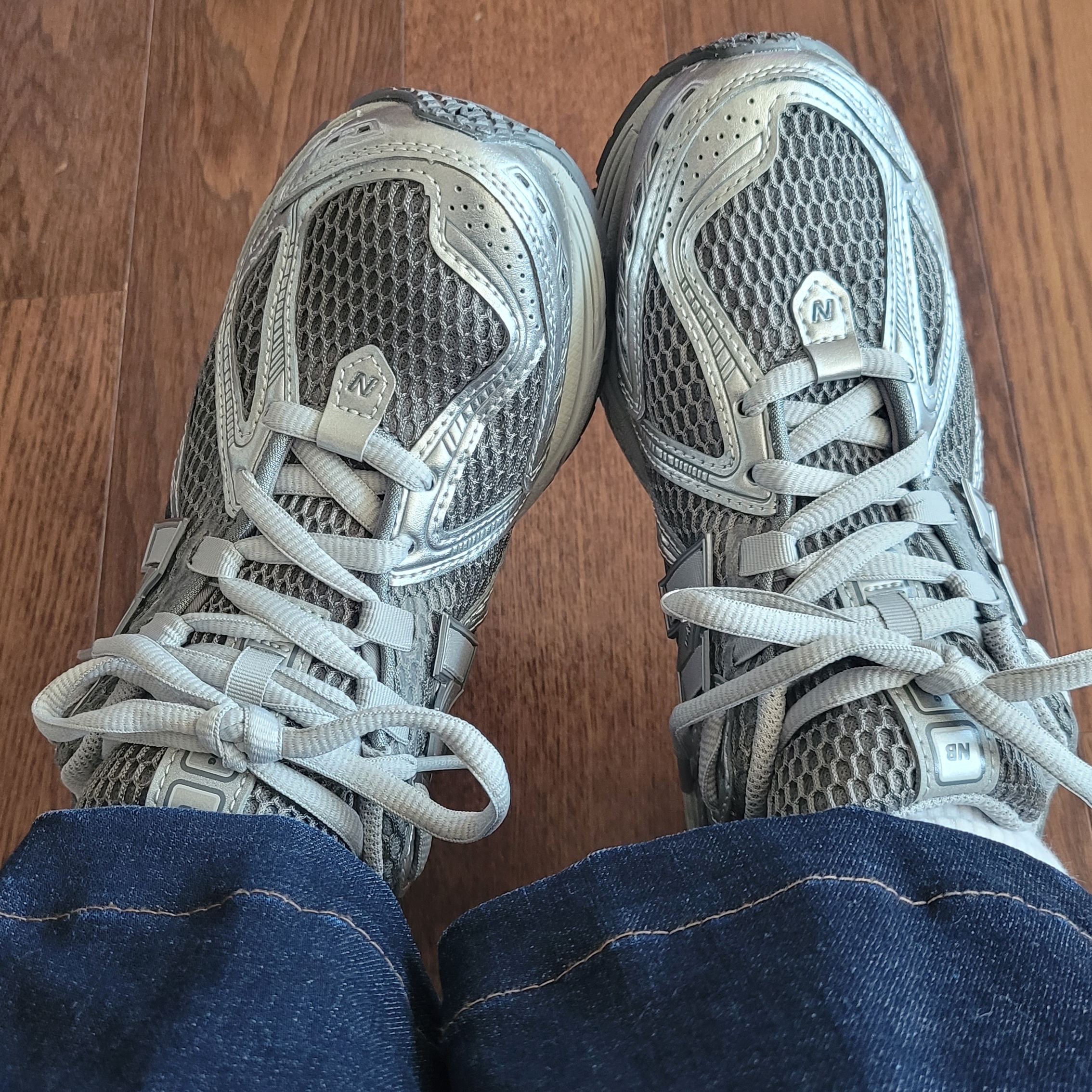 New Balance 1906R Harbor Grey Silver Metalic 착용 스타일 - 1