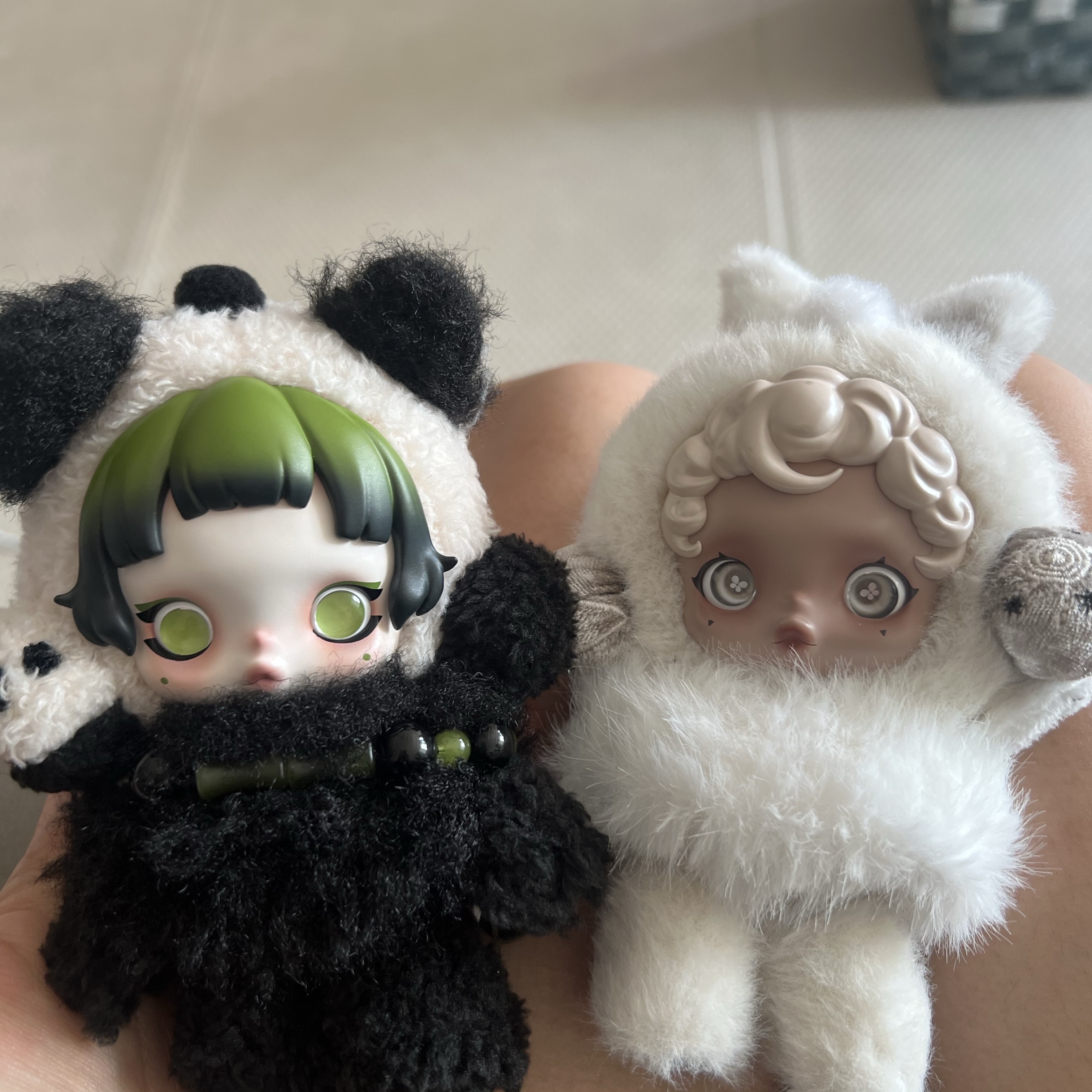 Pop Mart Skullpanda Lazy Panda Plush Doll Pendant 착용 스타일 - 2