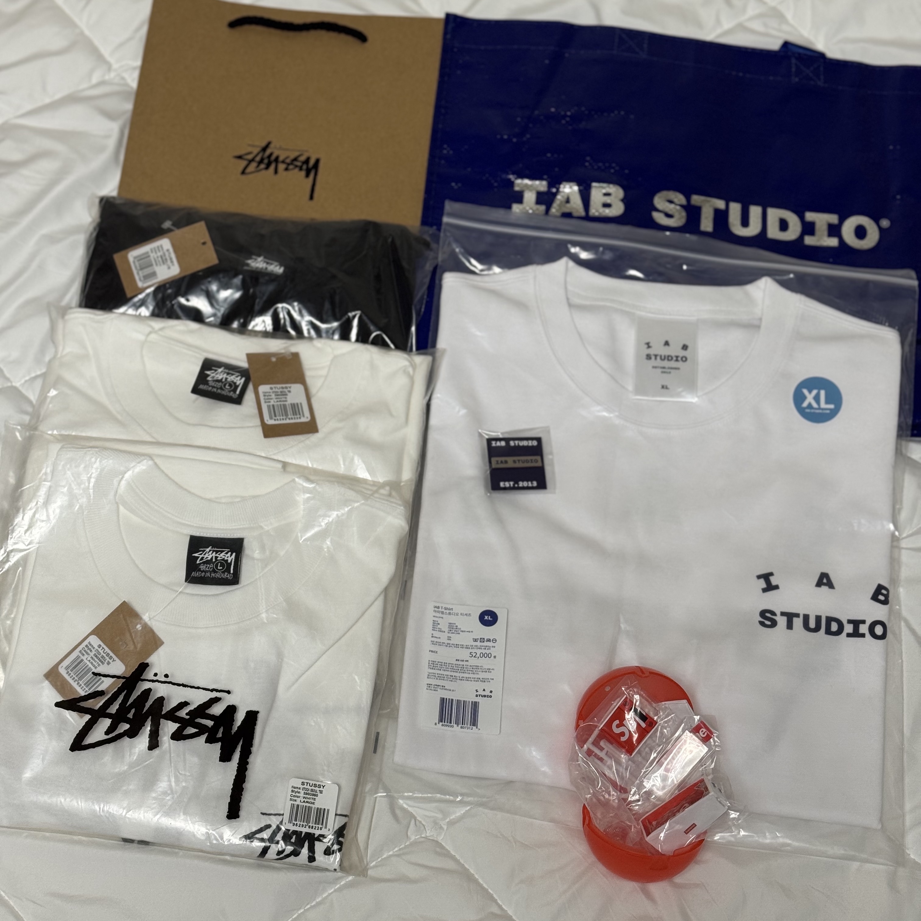 Stussy Stock Seoul LS T-Shirt Black, Stussy Stock Seoul T-Shirt White 착용 스타일