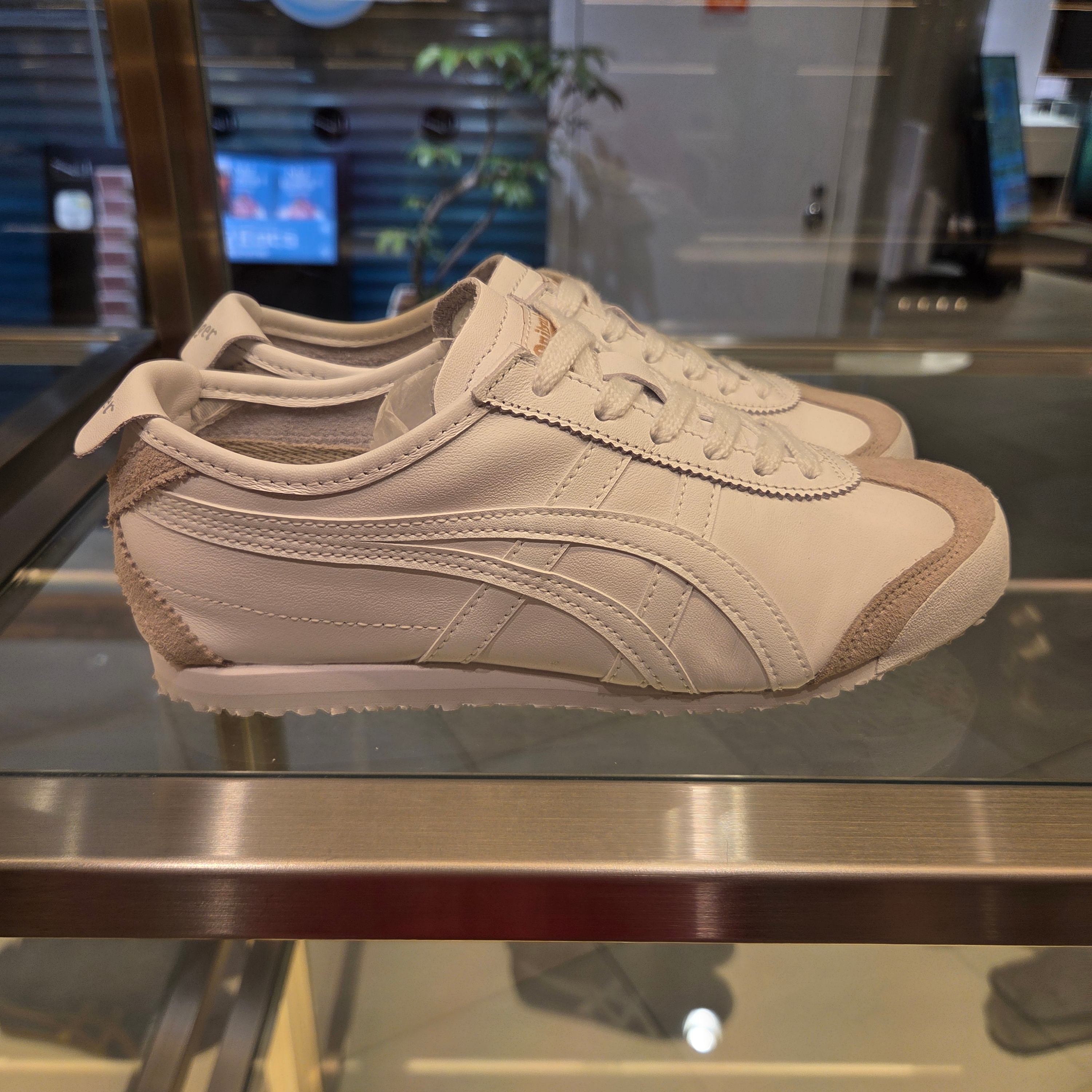 Onitsuka Tiger Mexico 66 White White 착용 스타일