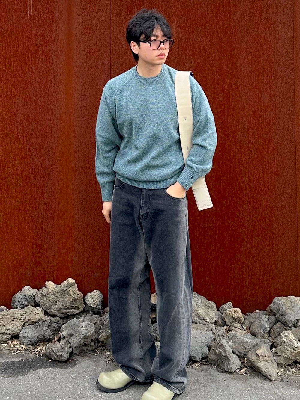 Knitted Shaggy Dog Wool 100% Round Knit Aurora 착용 스타일