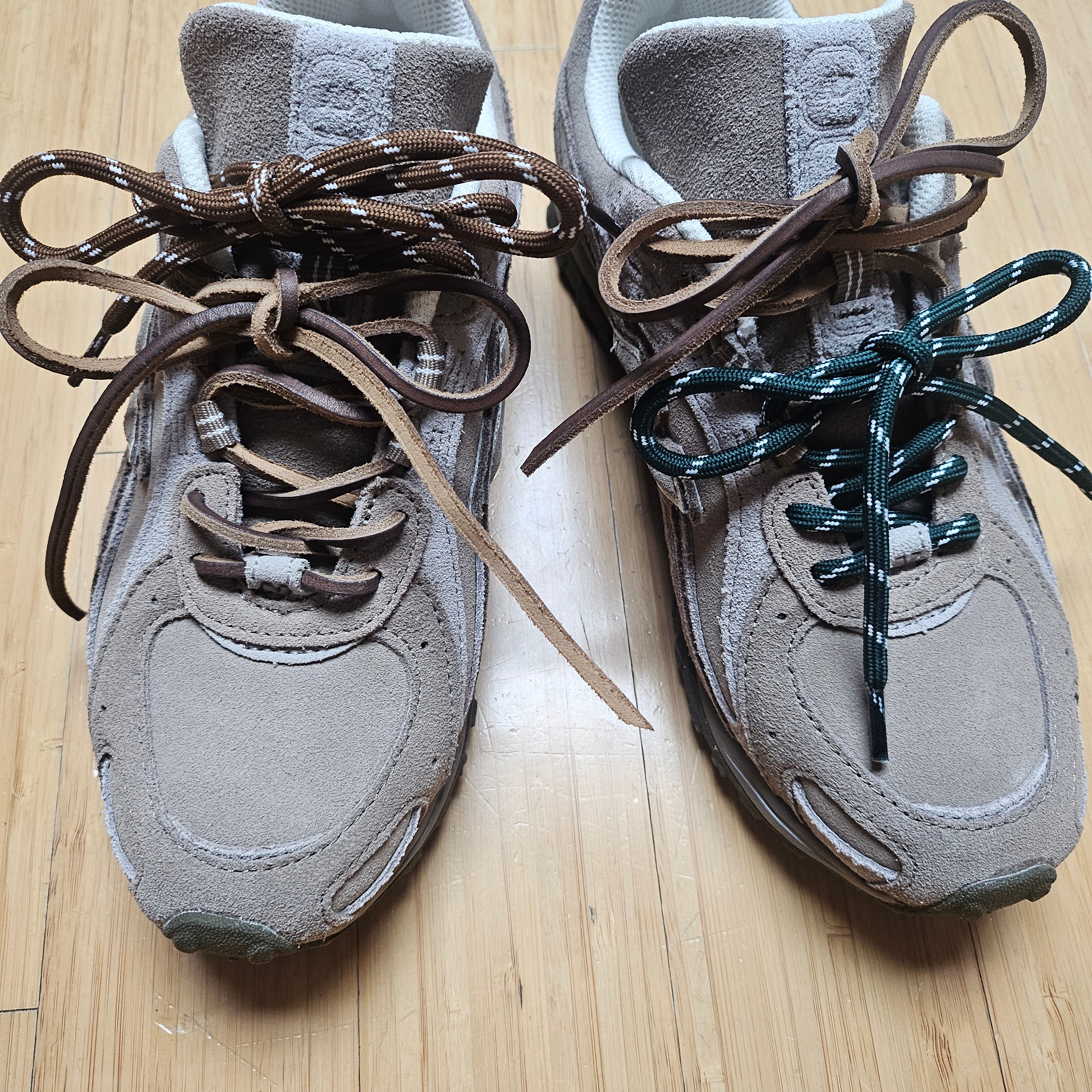 New Balance 204L Suede Mushroom Arid Stone 착용 스타일 - 1