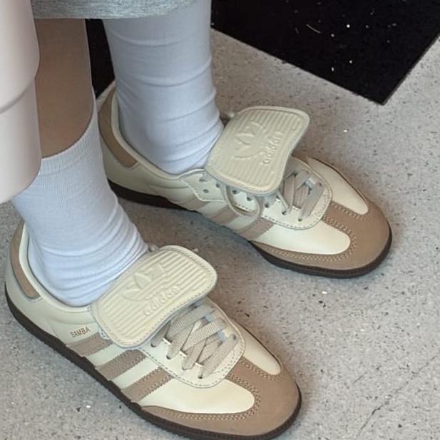 (W) Adidas Samba LT Cream White Warm Sandstone 착용 스타일 - 1