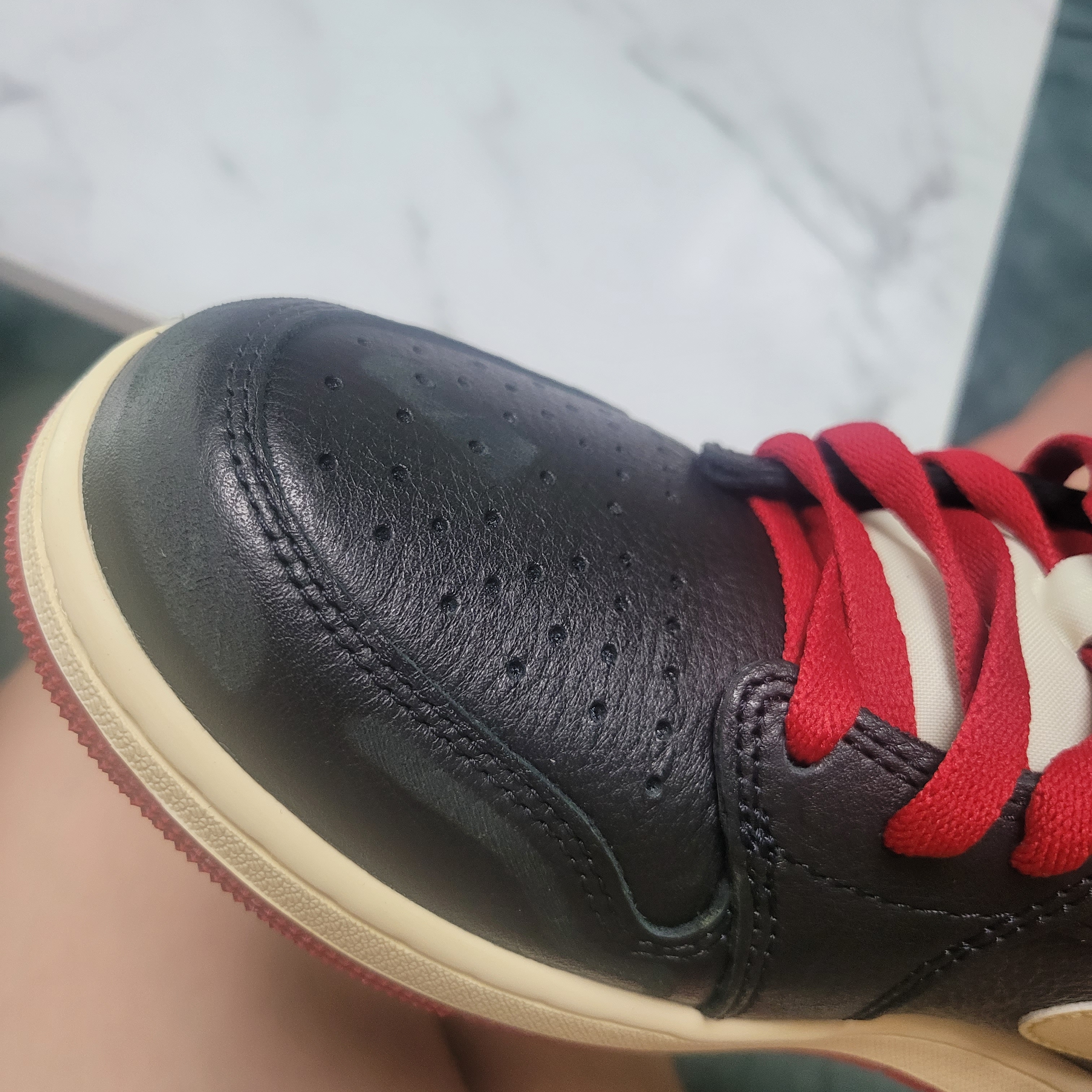 Jordan 1 x Nigel Sylvester Retro Low OG Better With Time 착용 스타일 - 5